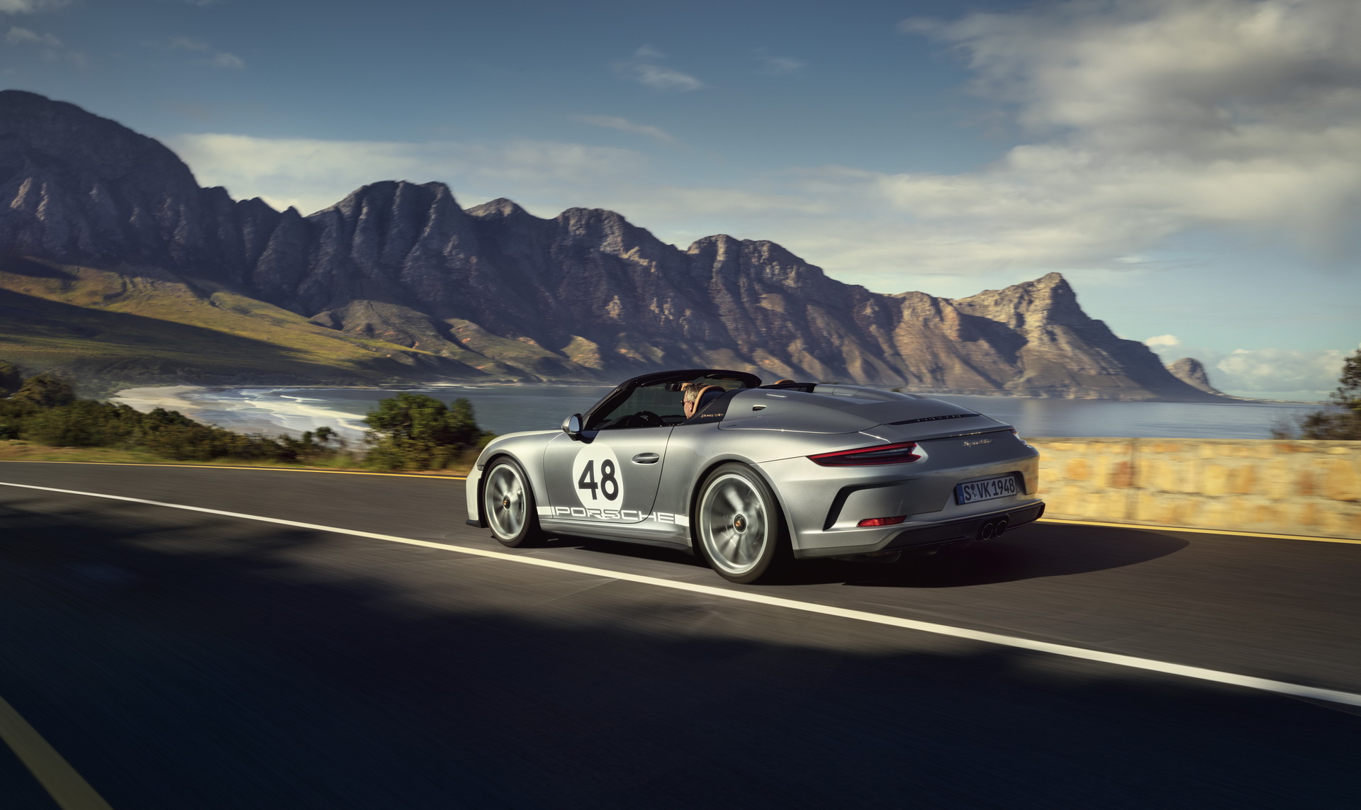 2020 porsche 911 speedster heritage design 2 Porsche 911 Speedster Looks To The Past With New Heritage Design Pack