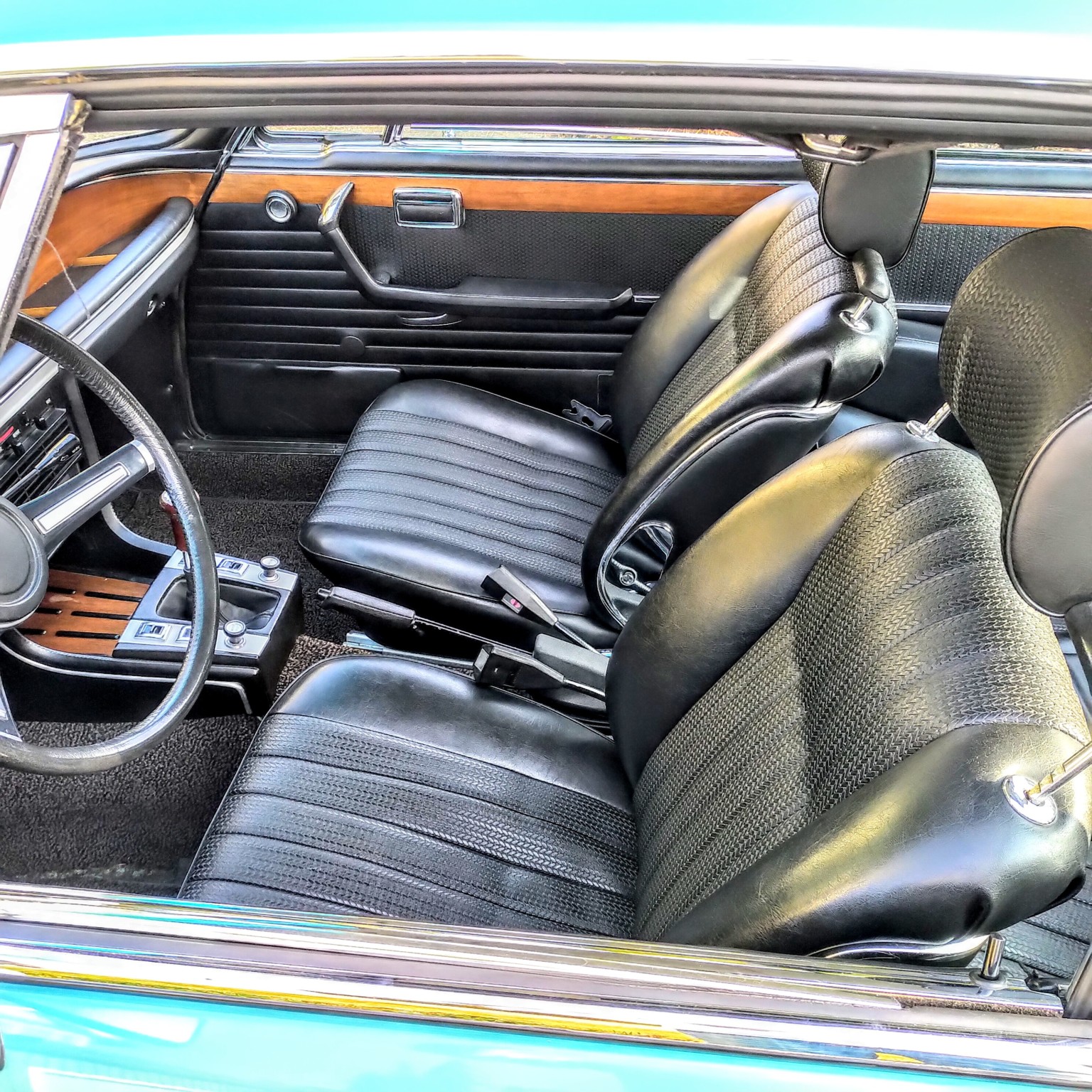 bmw 30cs turkis bat 21 Award-Winning 1973 BMW 3.0CS Is Pure Eye Candy, But Watch Out For Your Wallet