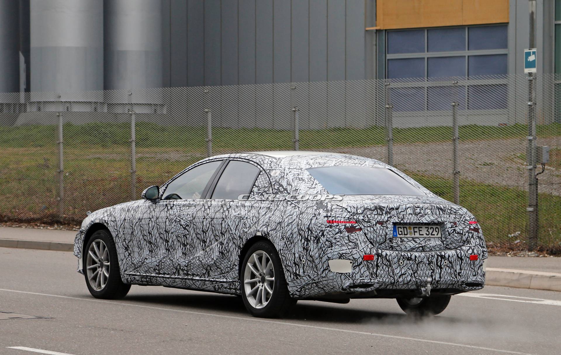 2020 Mercedes-Benz S-Class spy shots 21 2020 Mercedes S-Class Spied Again, Offers First Look At New Grille