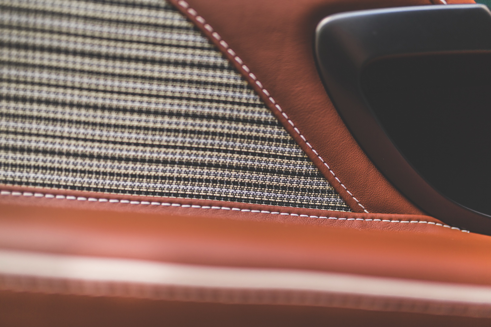 2019 aston martin dbs 59 edition 11 Aston Martin DBS 59 Honors 1959 24 Hours Of Le Mans 1-2