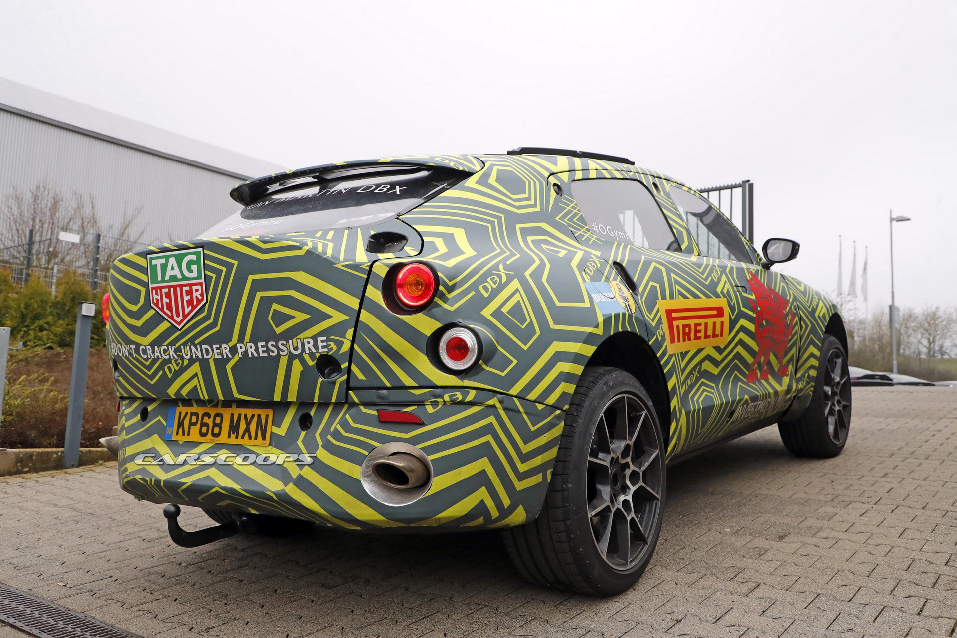 2020-Aston-Martin-DBX-32 Aston Martin DBX Interior Spied, Shows Lots Of Mercedes Parts