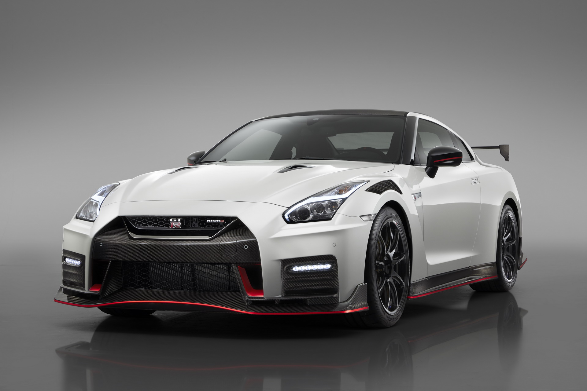 2020 Nissan GT-R 20 2020 Nissan GT-R Nismo Is Lighter, Grippier And (Hopefully) More Exciting To Drive