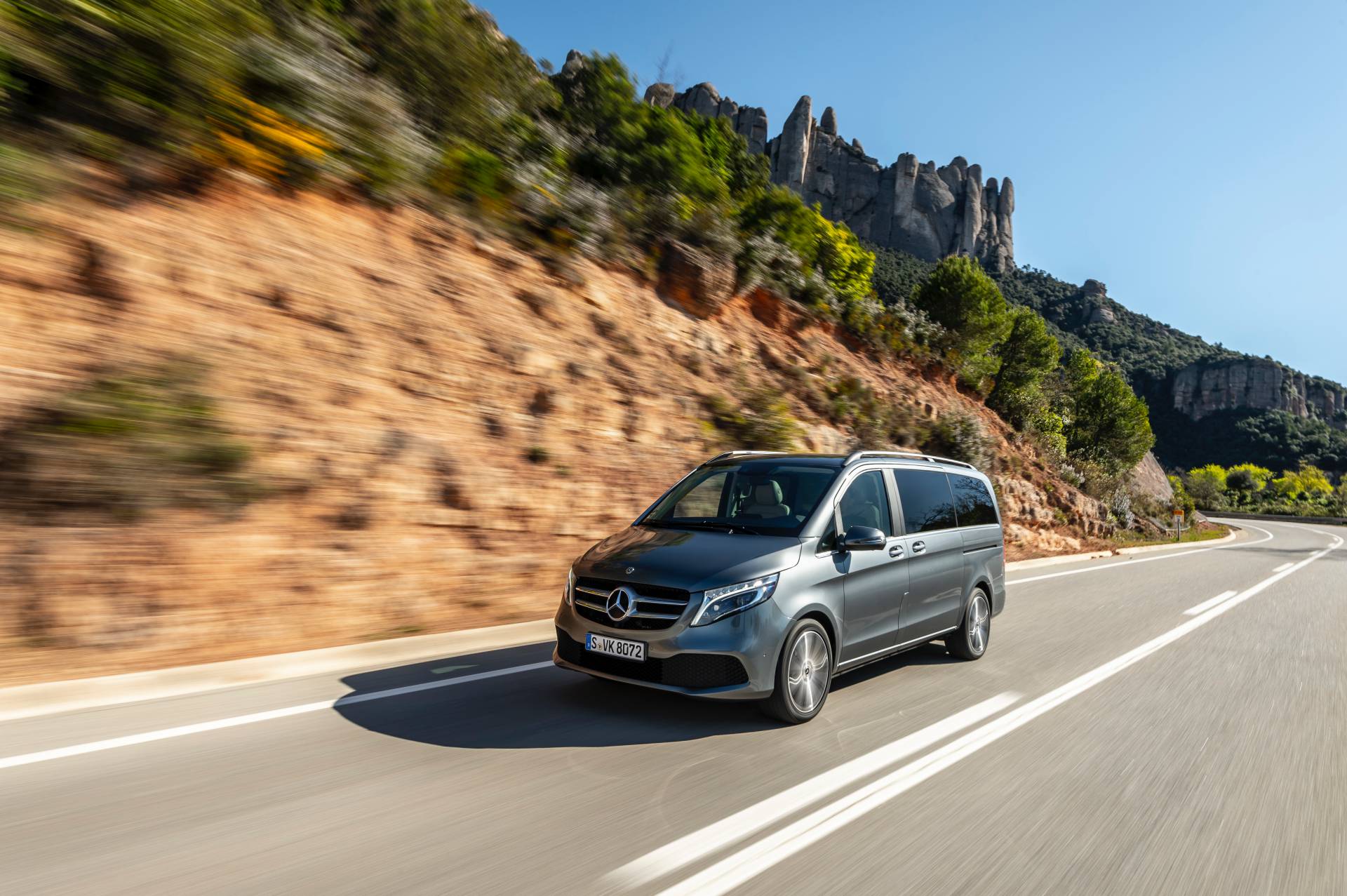 2019 Mercedes-Benz V-Class facelift 5 2019 V-Class: The Mercedes Of Minivans Reveals Updates In Mega Gallery