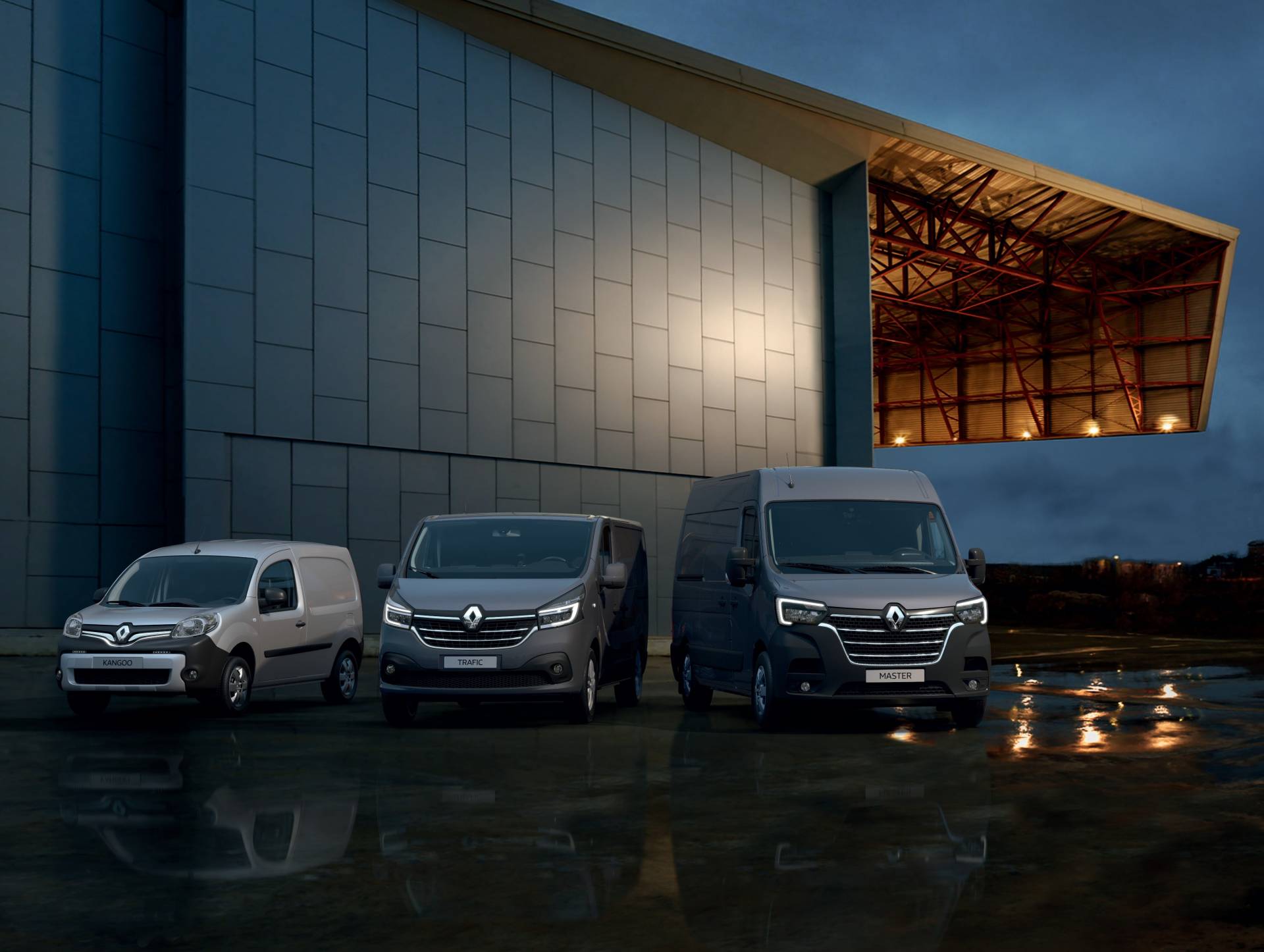 Renault commercial vehicles range 1 Restyled Renault Master And Trafic Get New Faces, Updated Engines And New Tech
