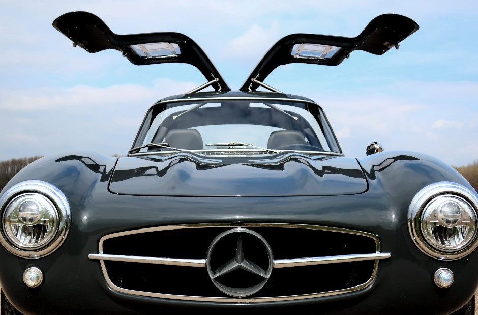 Mercedes-300SL-Replica-3 Mercedes-Benz 300SL Gullwing Is Actually A $222K, SLK-Based Replica