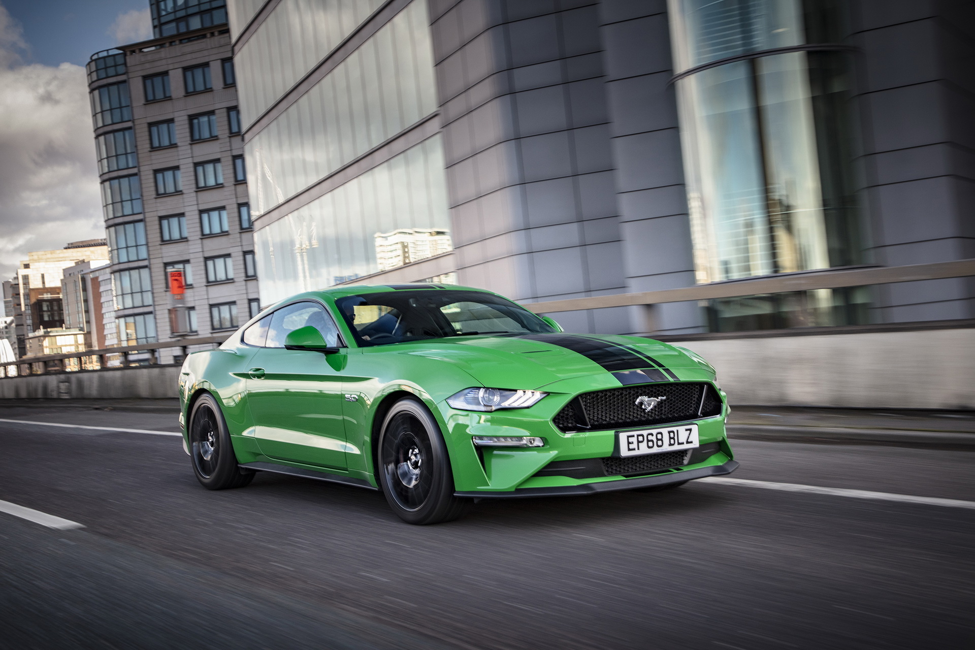 ford mustang best selling sports car 16 Ford Mustang Is World’s Best-Selling Sports Coupe For 4th Straight Year