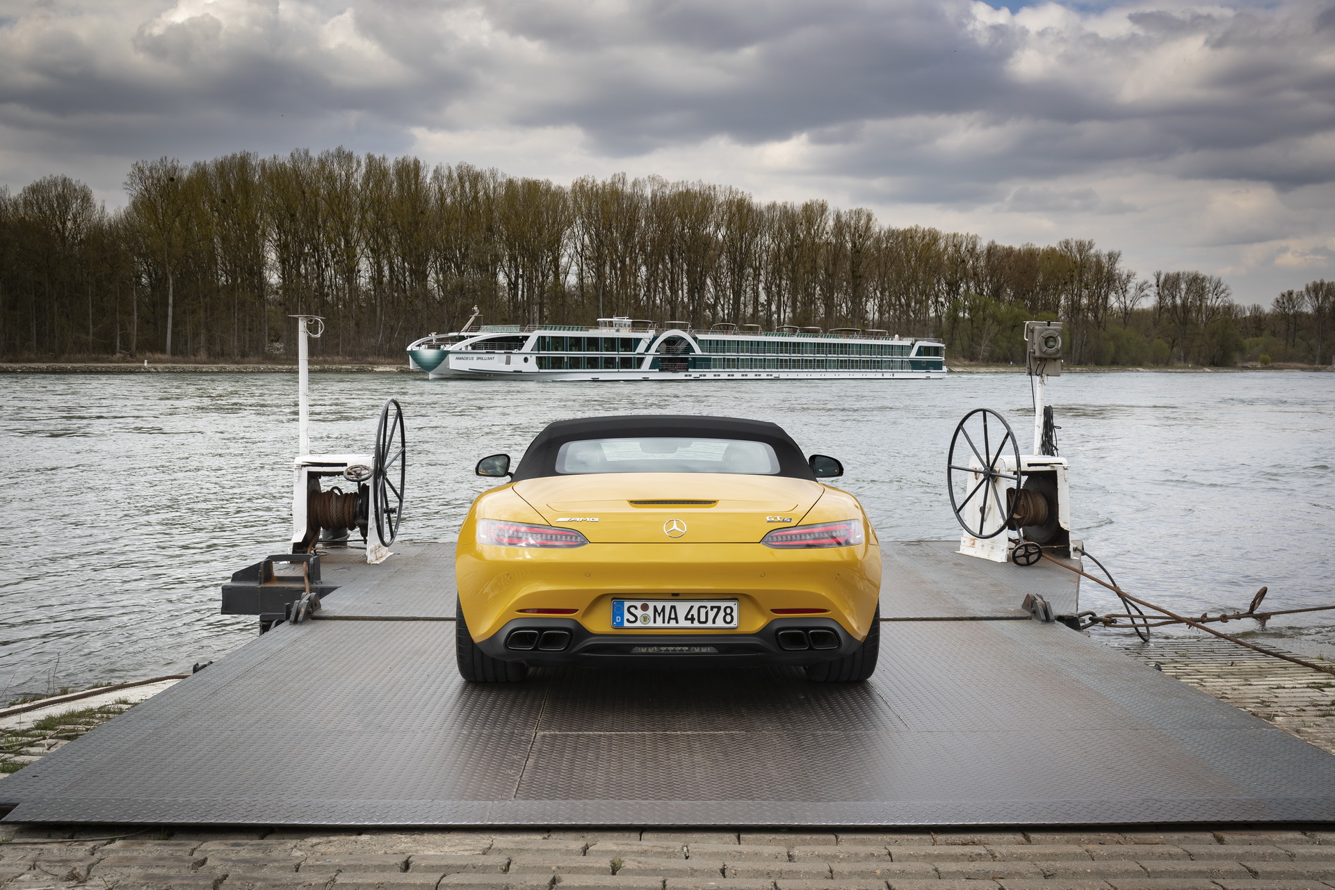 Mercedes-AMG-GTS-13 Mercedes-AMG GT R Pro Gets $200k Sticker Price, Sales Begin In Late 2019