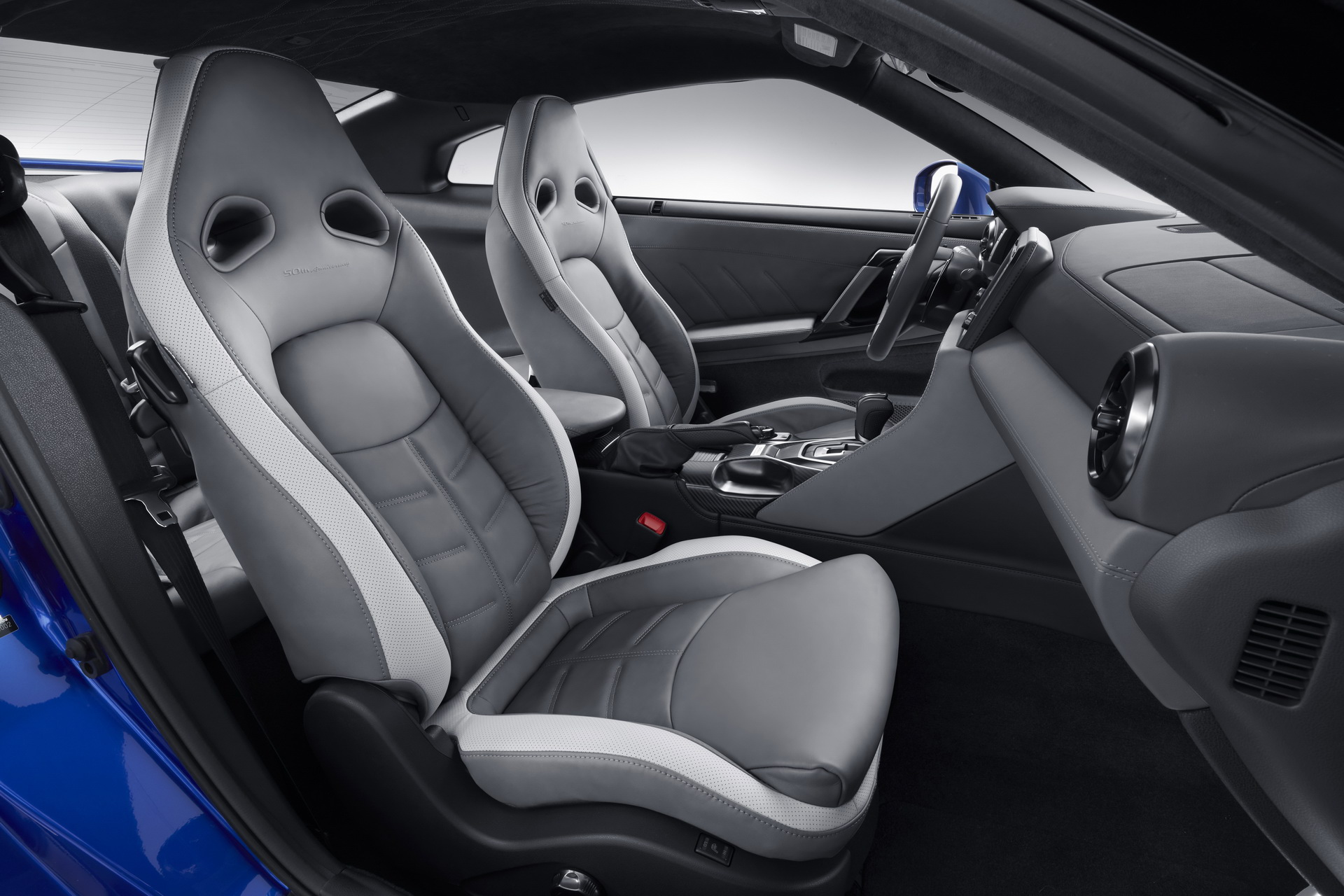 2020 Nissan GT-R 50th Ann 19 2020 Nissan GT-R Brings Back R34’s Iconic Bayside Blue For 50th Anniversary Edition