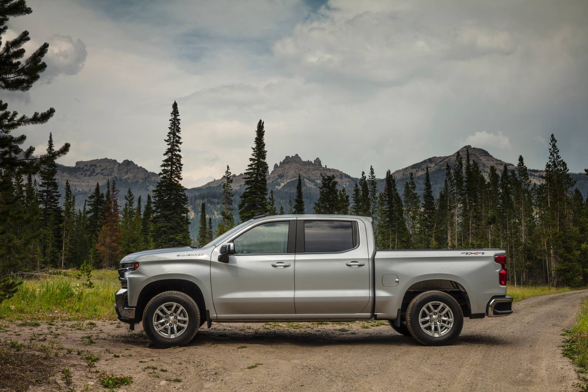 Pickup-Truck-Survey-2 Study Says 68% Of Truck Owners Think Pickups Are Overpriced
