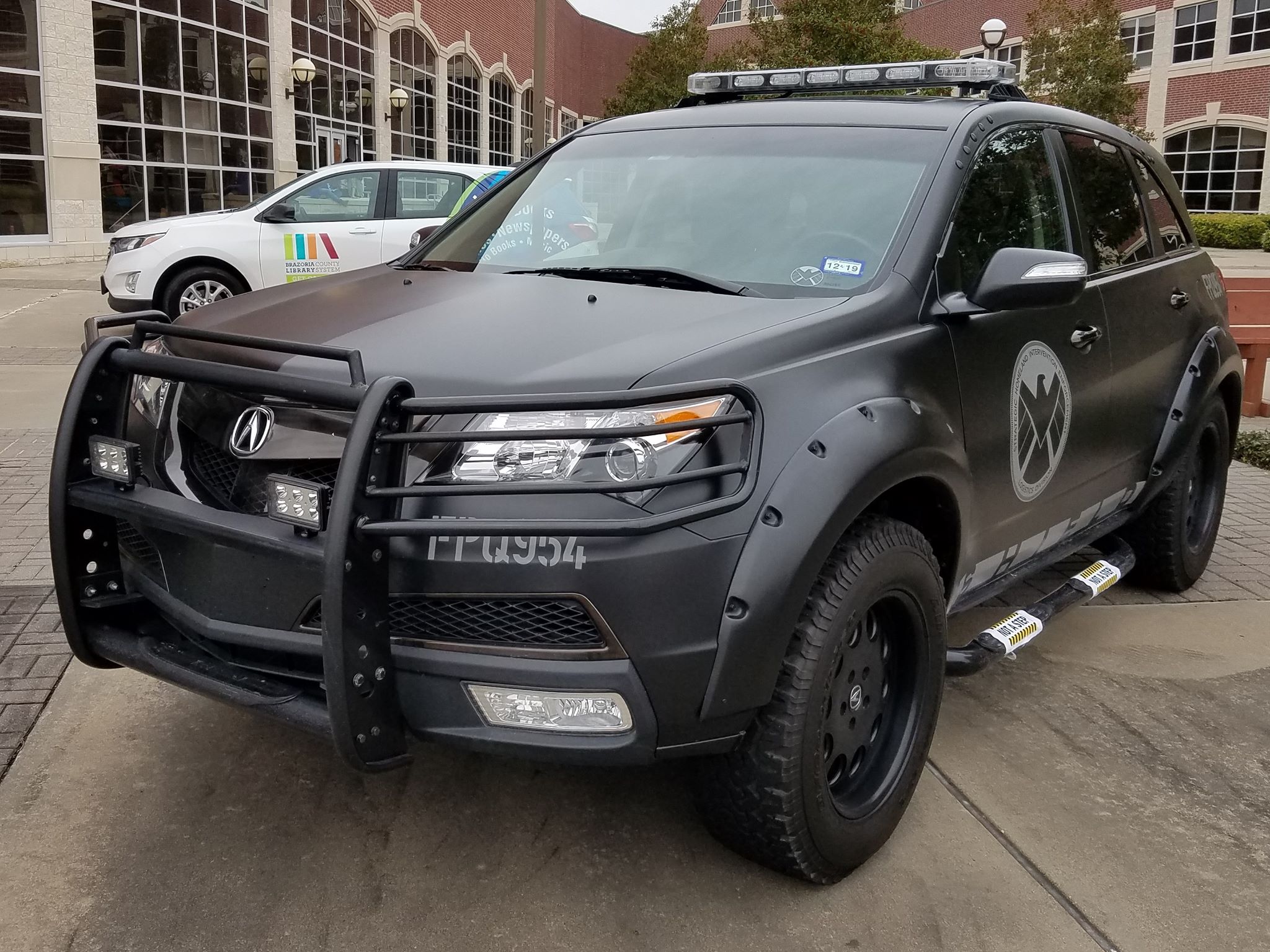 Acura-MDX-Marvel-9 Live Your Marvel Dream With S.H.I.E.L.D.’s Acura MDX From The Avengers