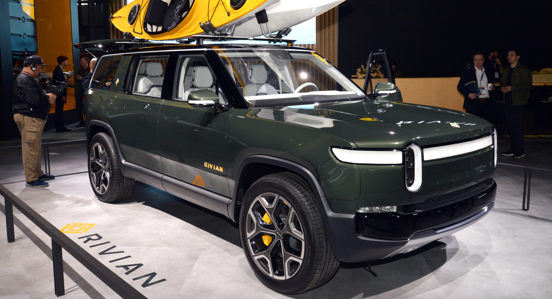Rivian R1S SUV & R1T Truck 2019 New York Auto Show: A-to-Z Guide To All The New Car Debuts (Roundup)