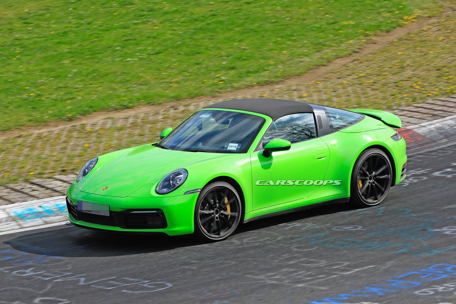 2020 porsche 911 targa spy shots 2 2020 Porsche 911 Targa With Removable Top Photographed Undisguised In Red Too