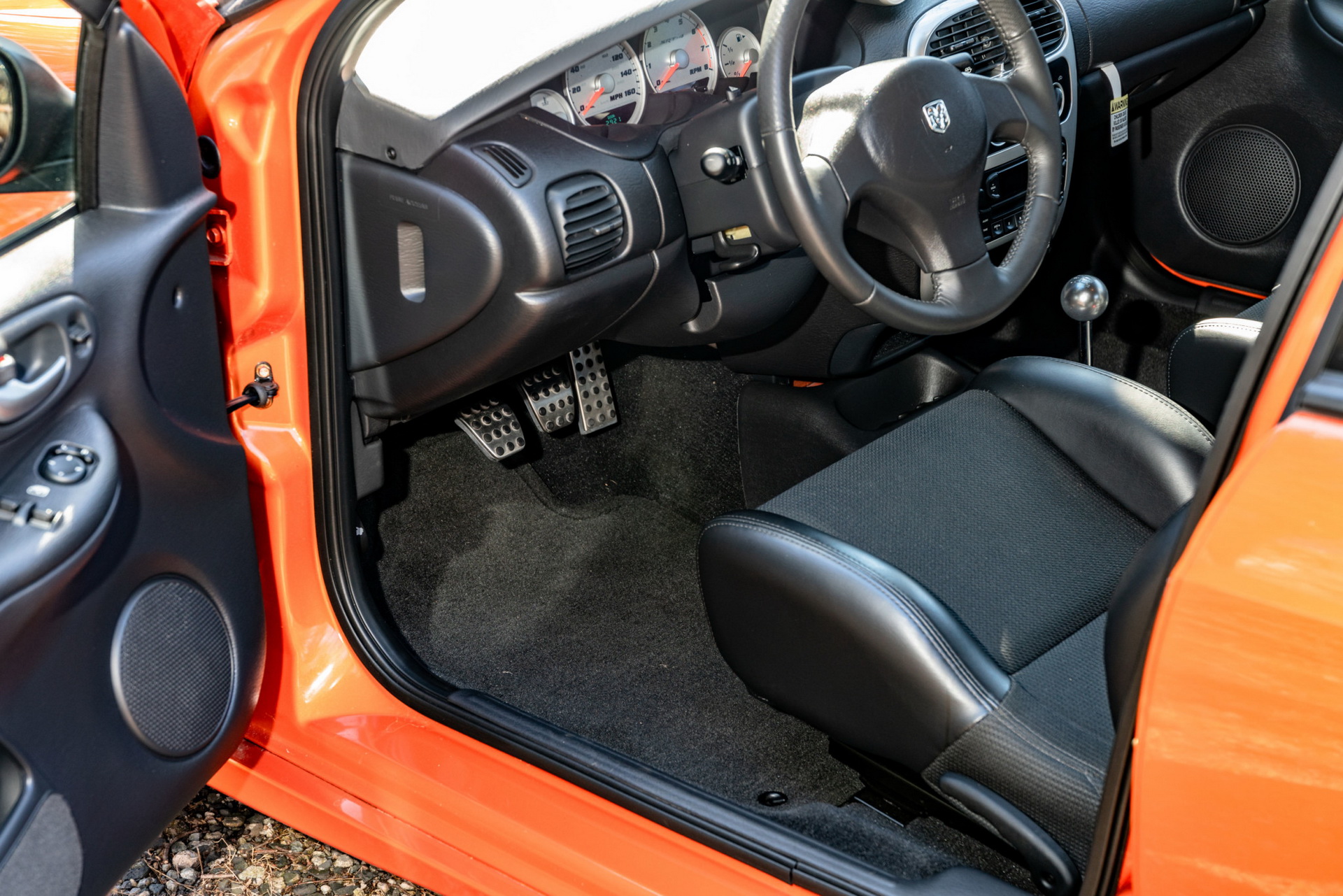 2005 dodge neon srt4 bat auction 28 2005 Dodge Neon SRT-4 Has Just 2,900 Miles, Rare Orange Blast Paint