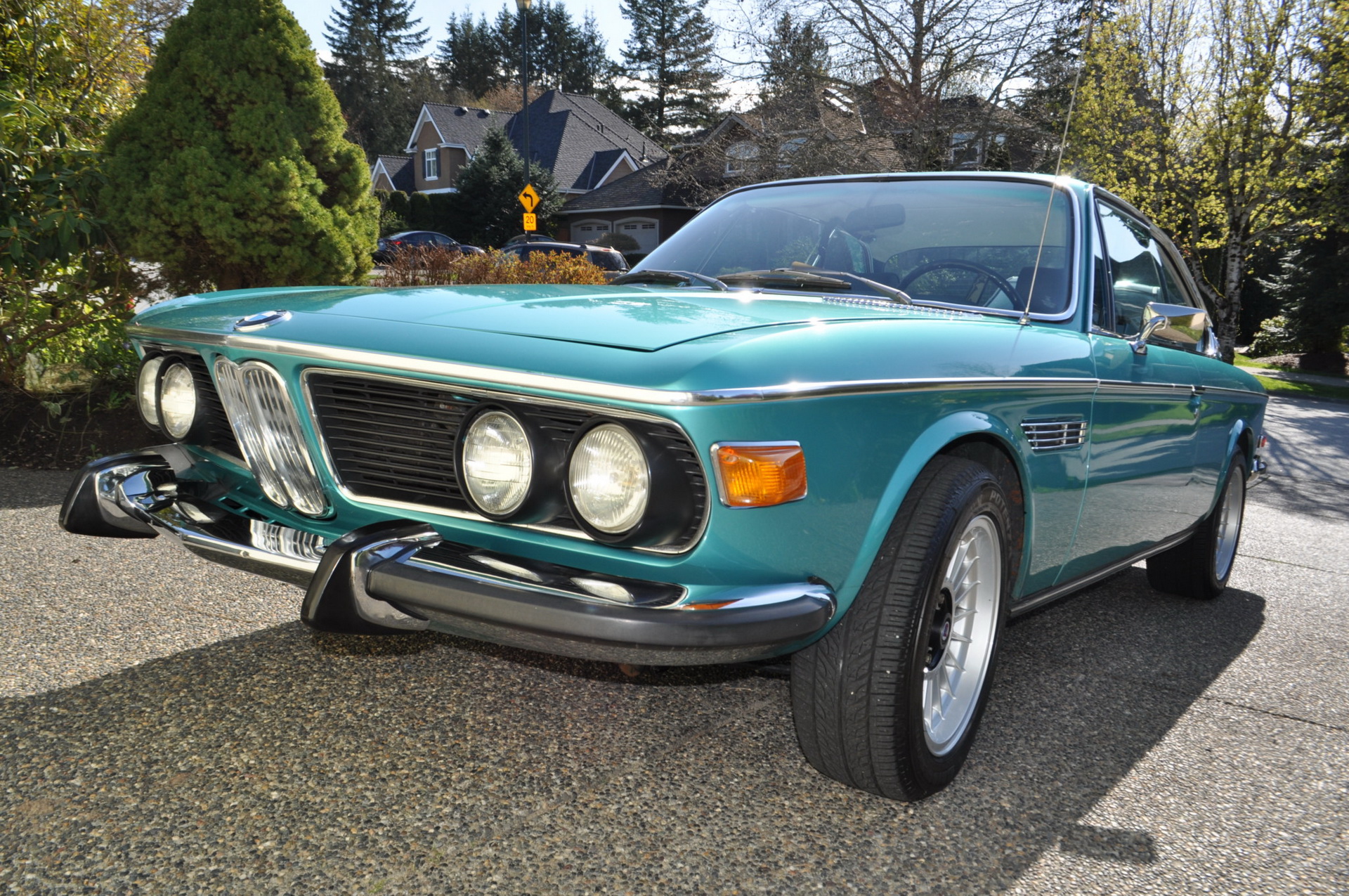 bmw 30cs turkis bat 2 Award-Winning 1973 BMW 3.0CS Is Pure Eye Candy, But Watch Out For Your Wallet