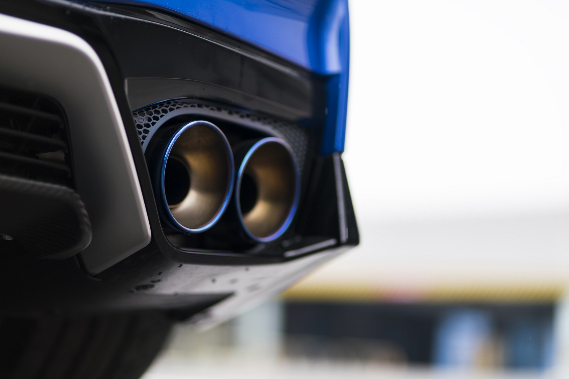 2020 Nissan GT-R 50th Ann 3 2020 Nissan GT-R Brings Back R34’s Iconic Bayside Blue For 50th Anniversary Edition