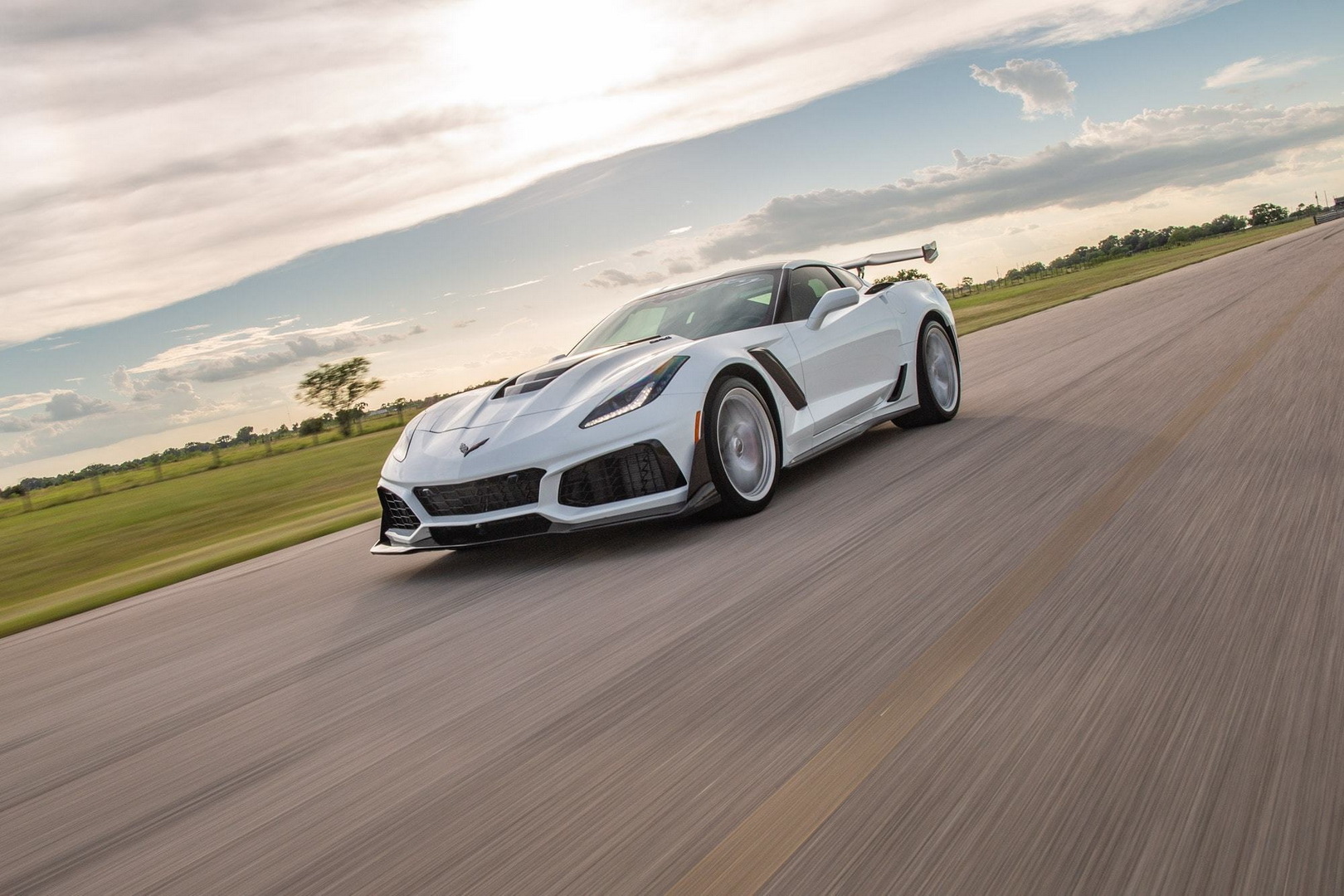 2019 corvette zr1 tuning hennessey 1 Hennessey’s 1200 HP Corvette ZR1 Is A Nuclear Powerplant On Wheels