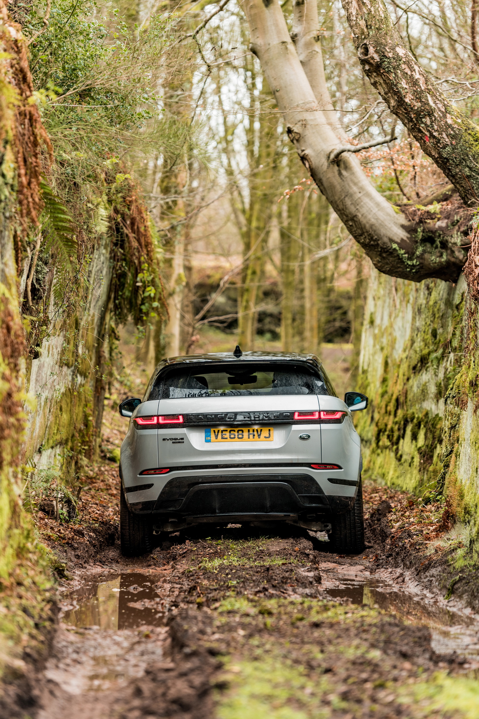 Range-Rover-Evoque-11 Range Rover Evoque Is The First Premium Compact SUV To Pass 2020 RDE2 Emission Rules