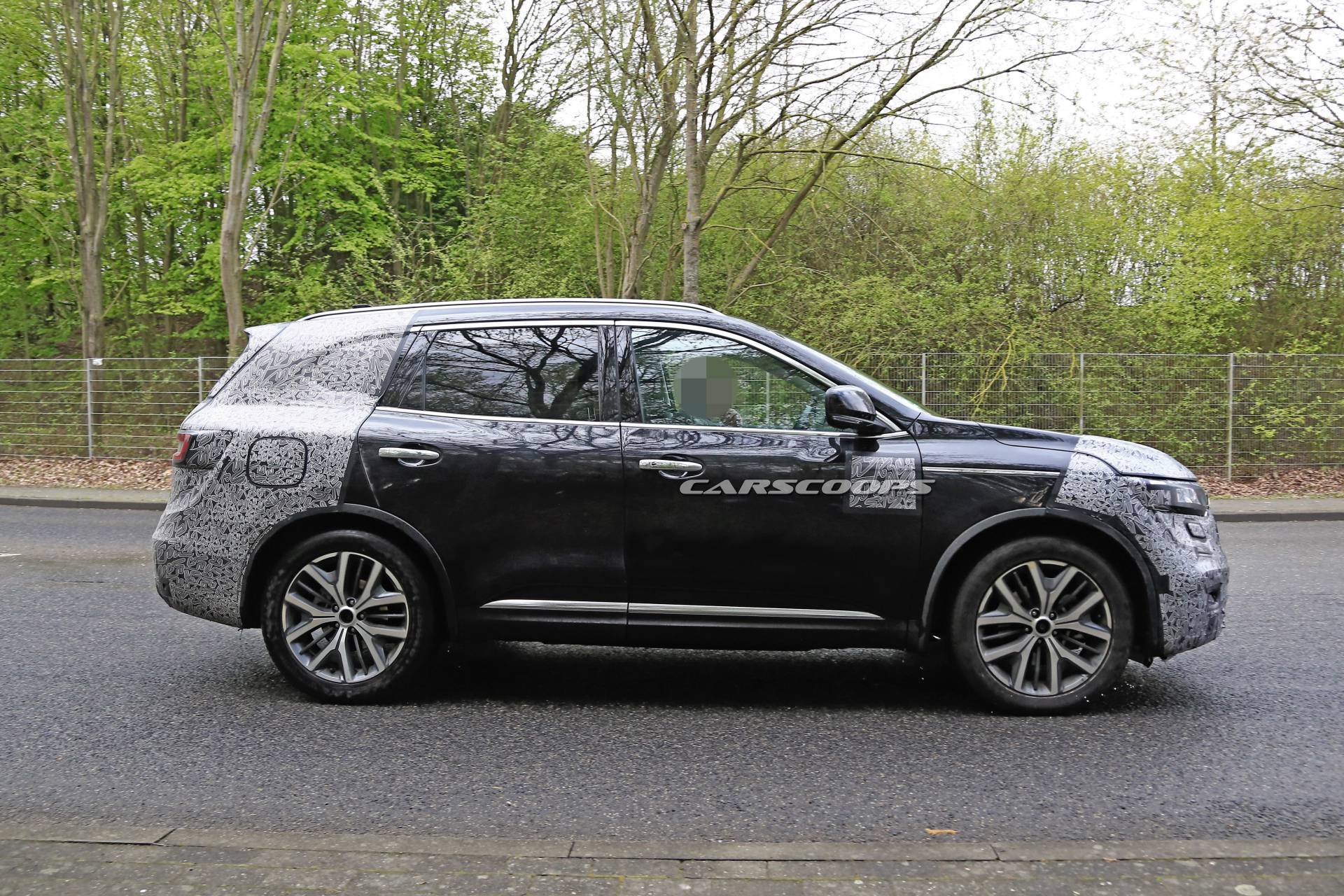 2020 Renault Koleos facelift spy shots 5 We Spy Europe’s 2020 Renault Koleos As China Model Quietly Debuts In Shanghai