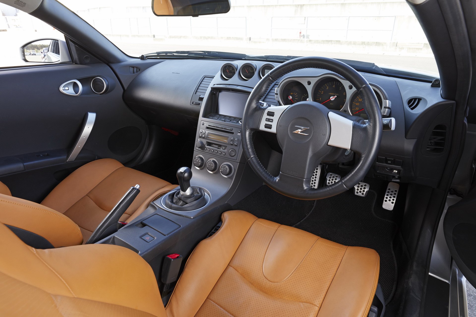 2020 Nissan 370Z 50th Anniversary Edition Gets ’70s-era 240Z Throwback Color Scheme