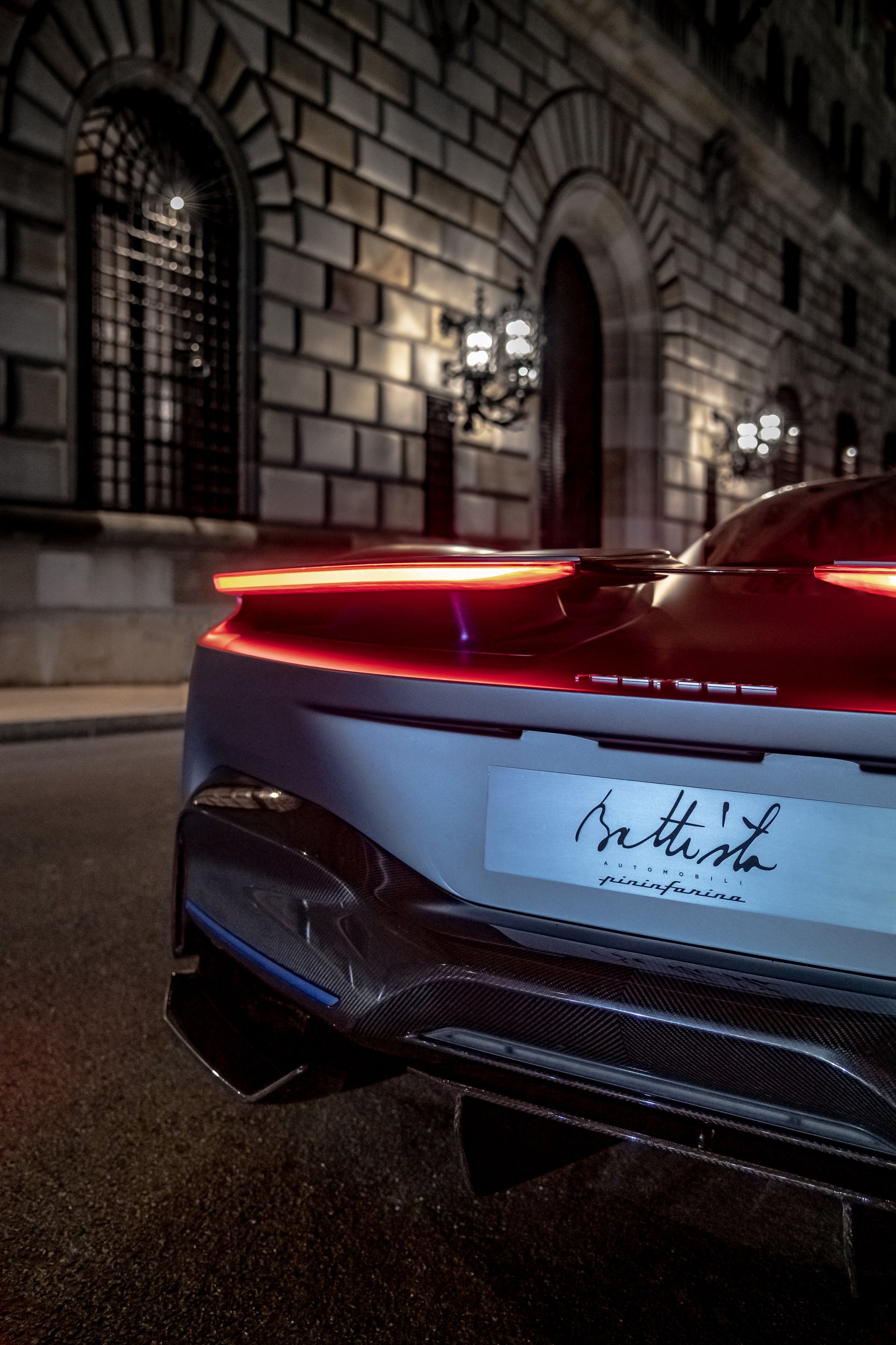 Pininfarina Battista NYC 6 Pininfarina Battista Electric Hypercar Hits NY Streets, American Deliveries Start Next Year