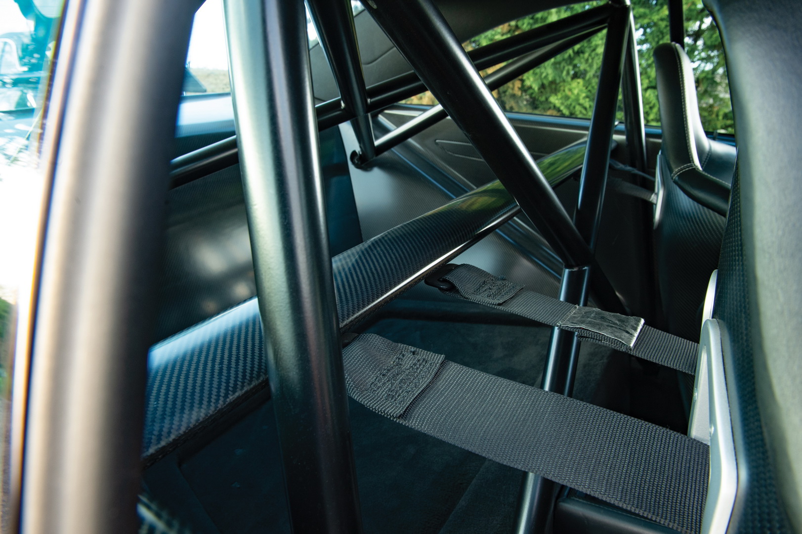 2005 mercedes-benz clk dtm 25 Mercedes-Benz CLK DTM Laughs In The Face Of The New AMG GT R