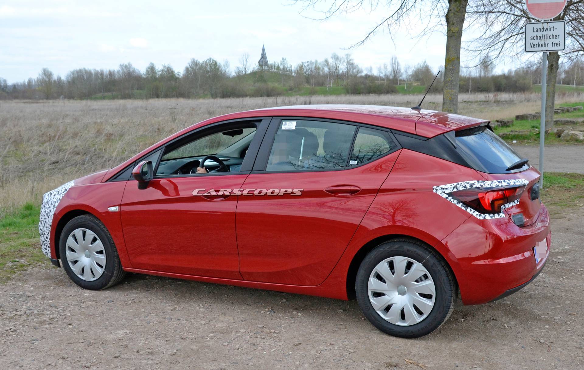 2020 Opel:Vauxhall Astra facelift spy shots 18 2019 Opel Astra Facelift Drops Some Camo, Updates Are Still Hard To Spot