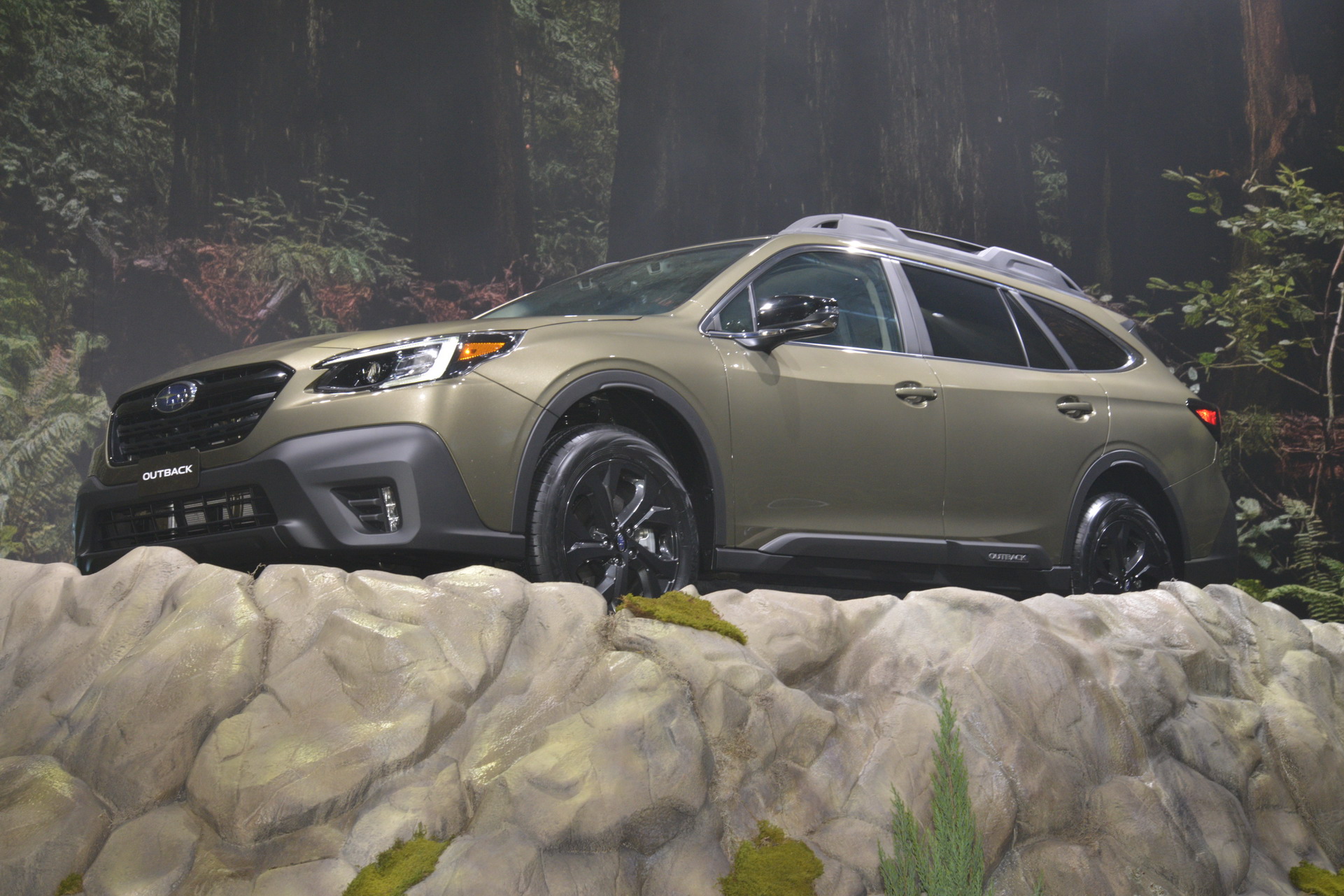2020 Subaru Outback 8 2020 Subaru Outback Revealed With Turbo Power And Massive Touchscreen (Live Pics)