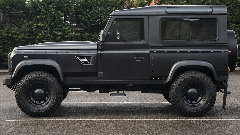 kahn land rover defender flying huntsman 105 long nose 3 Defender Goes Under Kahn’s Knife, Gets Long Nose, GM V8, $200K Tag