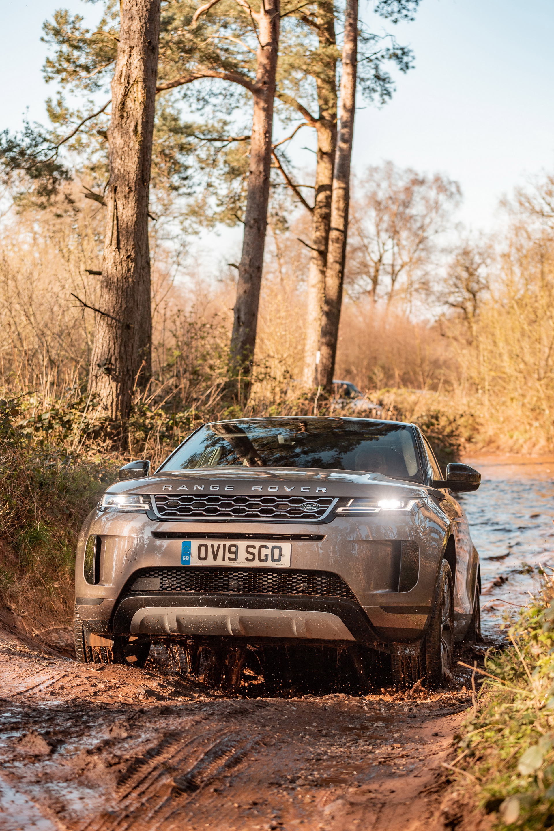 Range-Rover-Evoque-20 Range Rover Evoque Is The First Premium Compact SUV To Pass 2020 RDE2 Emission Rules