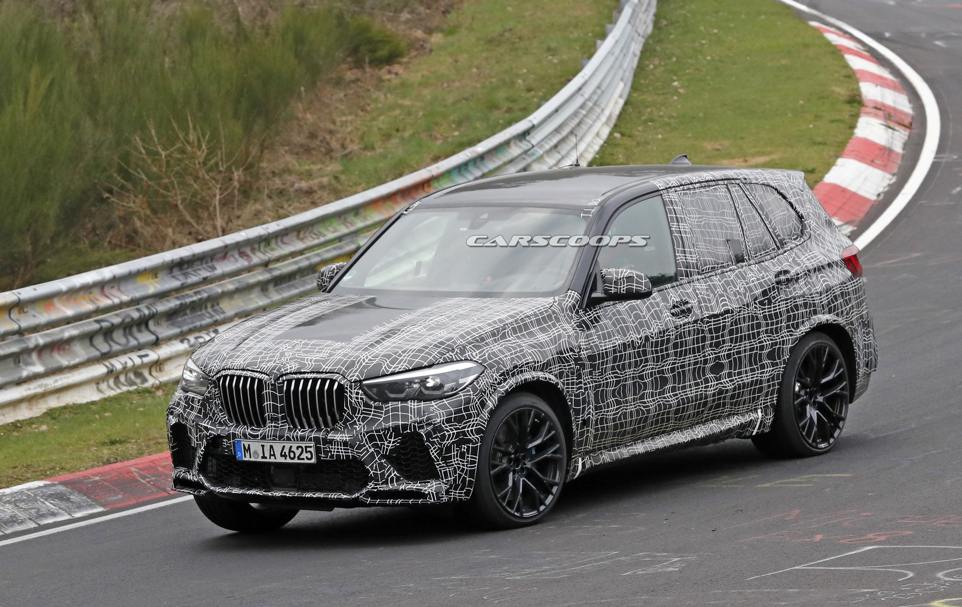 2020-BMW-X5-M-3 2020 BMW X5 M: An SUV For Both Nurburgring And Supermarket Rounds