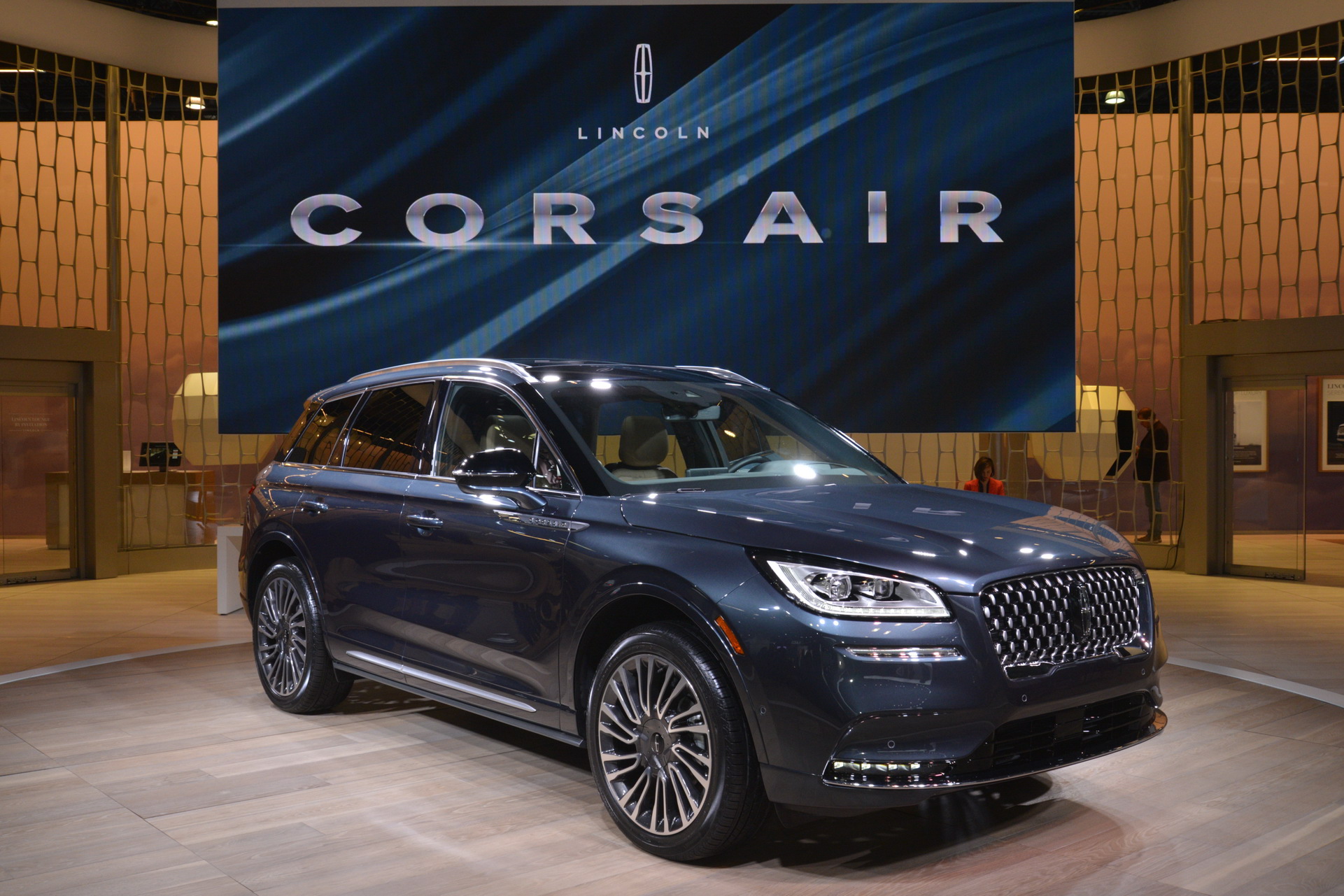 2020 Lincoln COrsair 5 2020 Lincoln Corsair Takes Off With A Cool Name, Elegant Styling And Up To 280HP