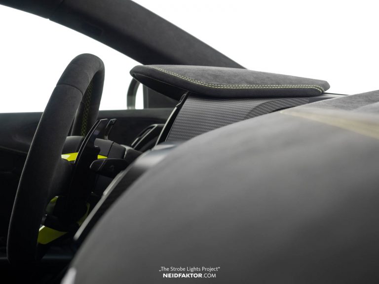 Neidfaktor-Audi-R8-V10-9 This Audi R8 V10 Has A Comprehensive Interior Makeover