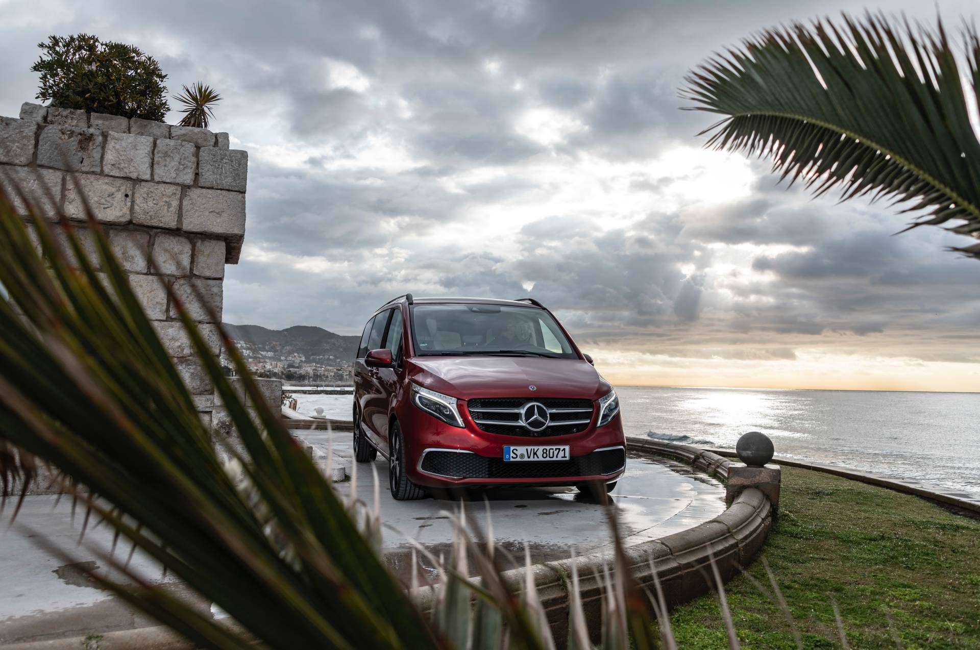2019 Mercedes-Benz V-Class facelift 74 2019 V-Class: The Mercedes Of Minivans Reveals Updates In Mega Gallery