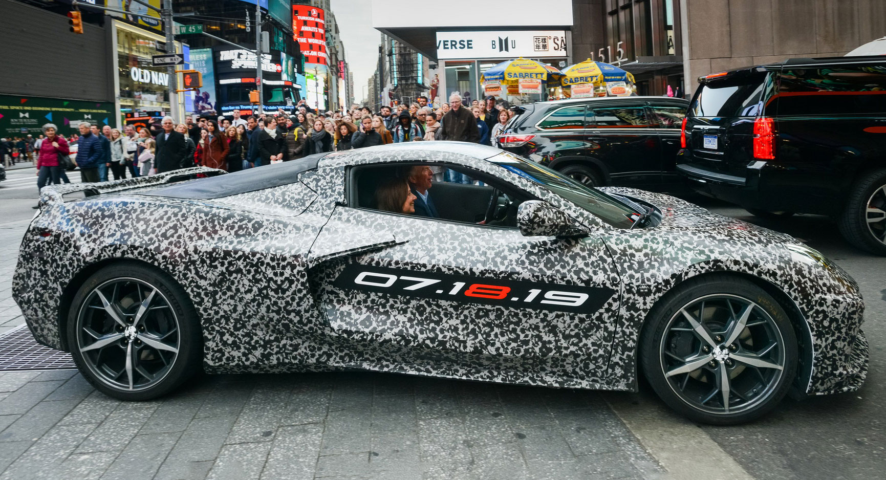 2020-NextGen-CorVette-C8-45 2020 Corvette C8’s New Logo And Script Revealed, Will Bow On Mid-Engine Model