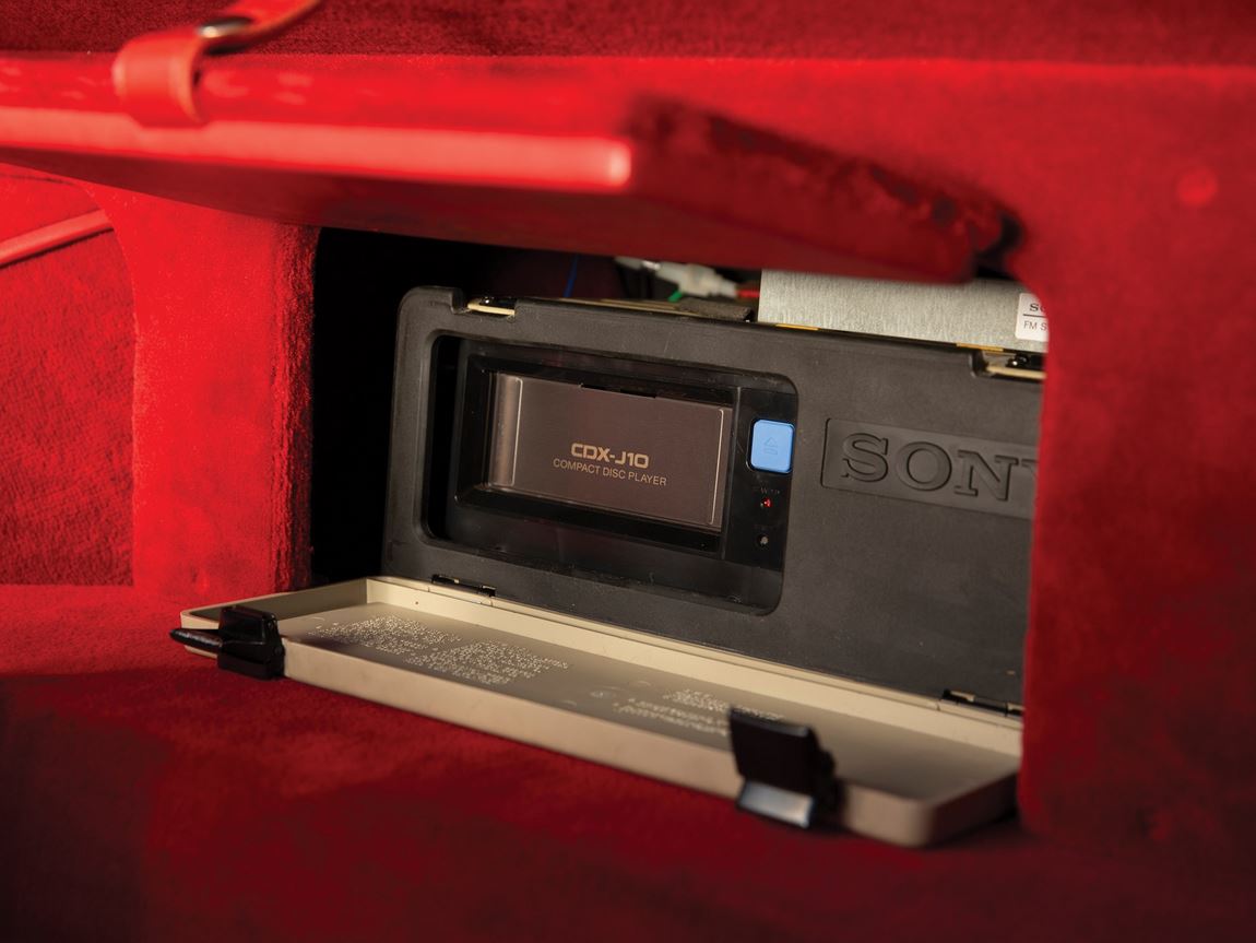 1987 bmw alpina b7 turbo coupe auction 19 Super-Rare 1987 BMW Alpina B7 Turbo Coupe Is Begging To Empty Your Bank Account