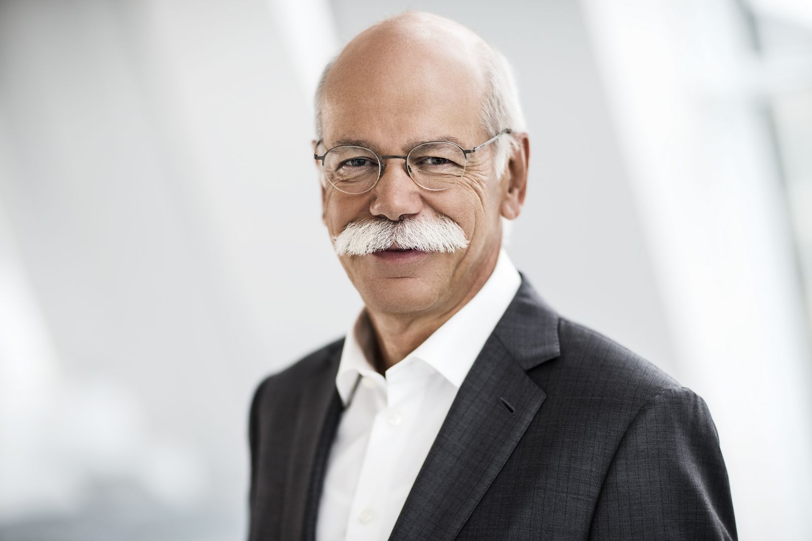 daimler ceo touches on boeing probe 2 Daimler CEO Says Boeing Safety Probe Is Indicative Of Challenges Awaiting Autonomous Cars