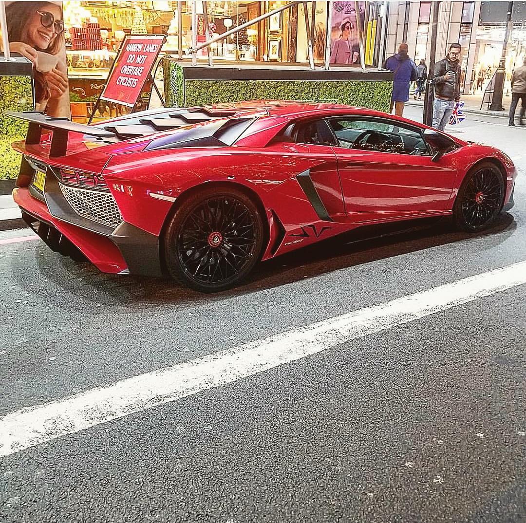lamborghini aventador sv daria radionova 5 Young Russian Covers Her Lambo Aventador SV In 2 Million Swarovski Crystals