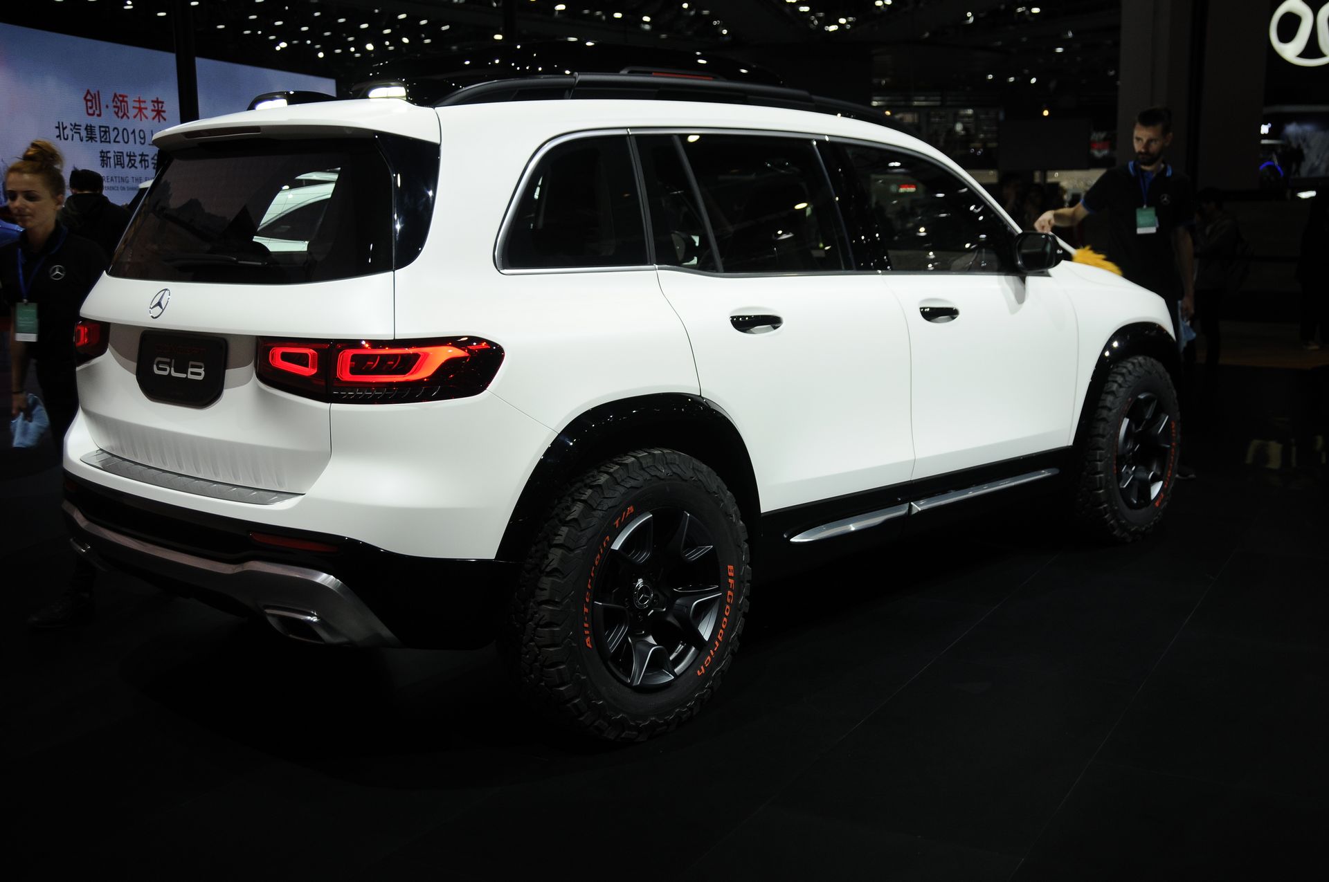 Mercedes Benz Concept GLB 3 Mercedes-Benz Concept GLB Is The Baby G-Class We’ve Always Wanted