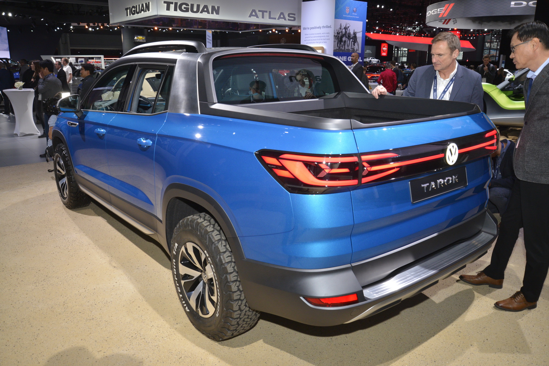 vw tarok pickup concept ny livepics 2 Should VW Build The Tarok Pickup For North America?