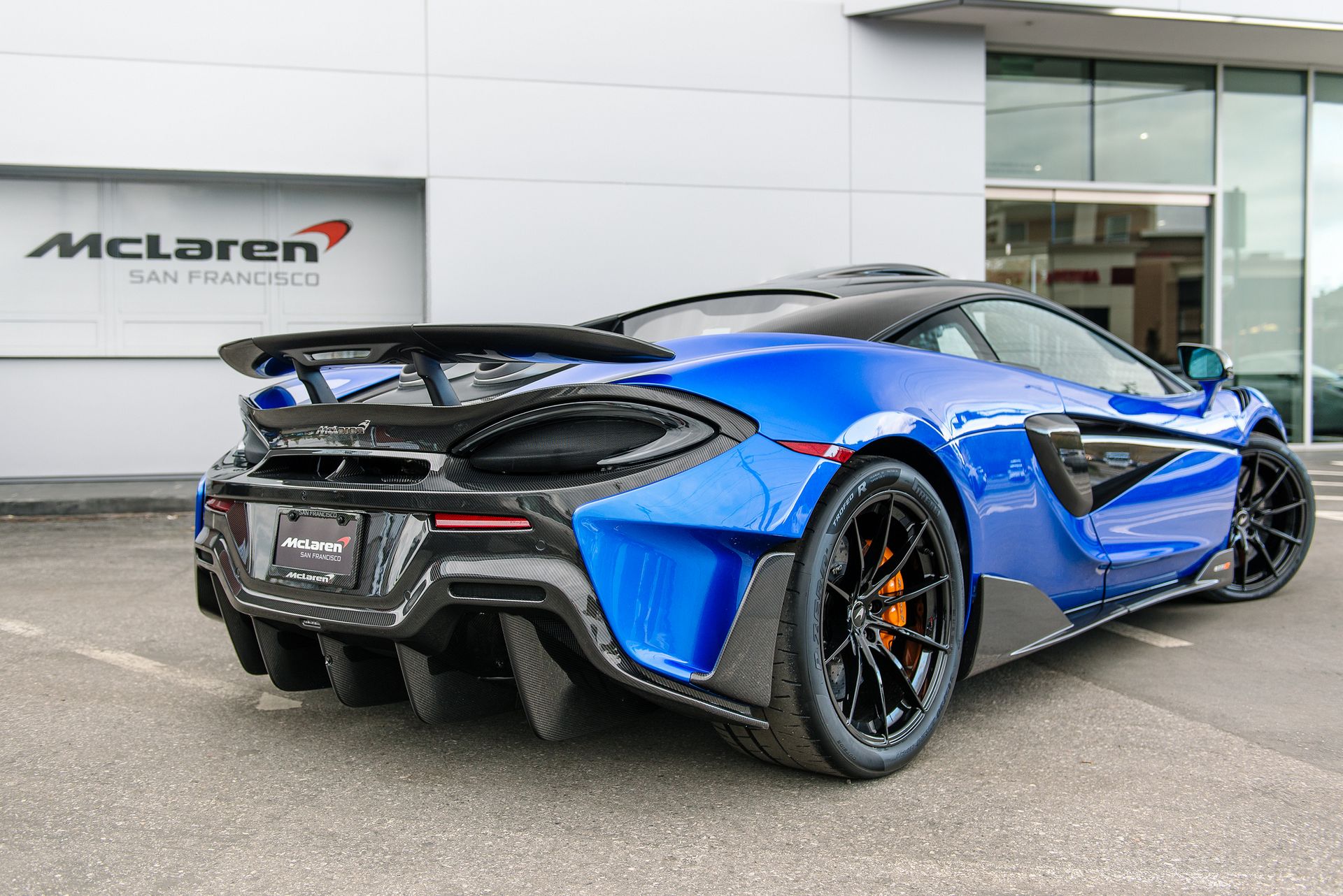 McLaren-600LT-Blue-33 This Vega Blue Example Might Be The Best-Looking McLaren 600LT We’ve Seen