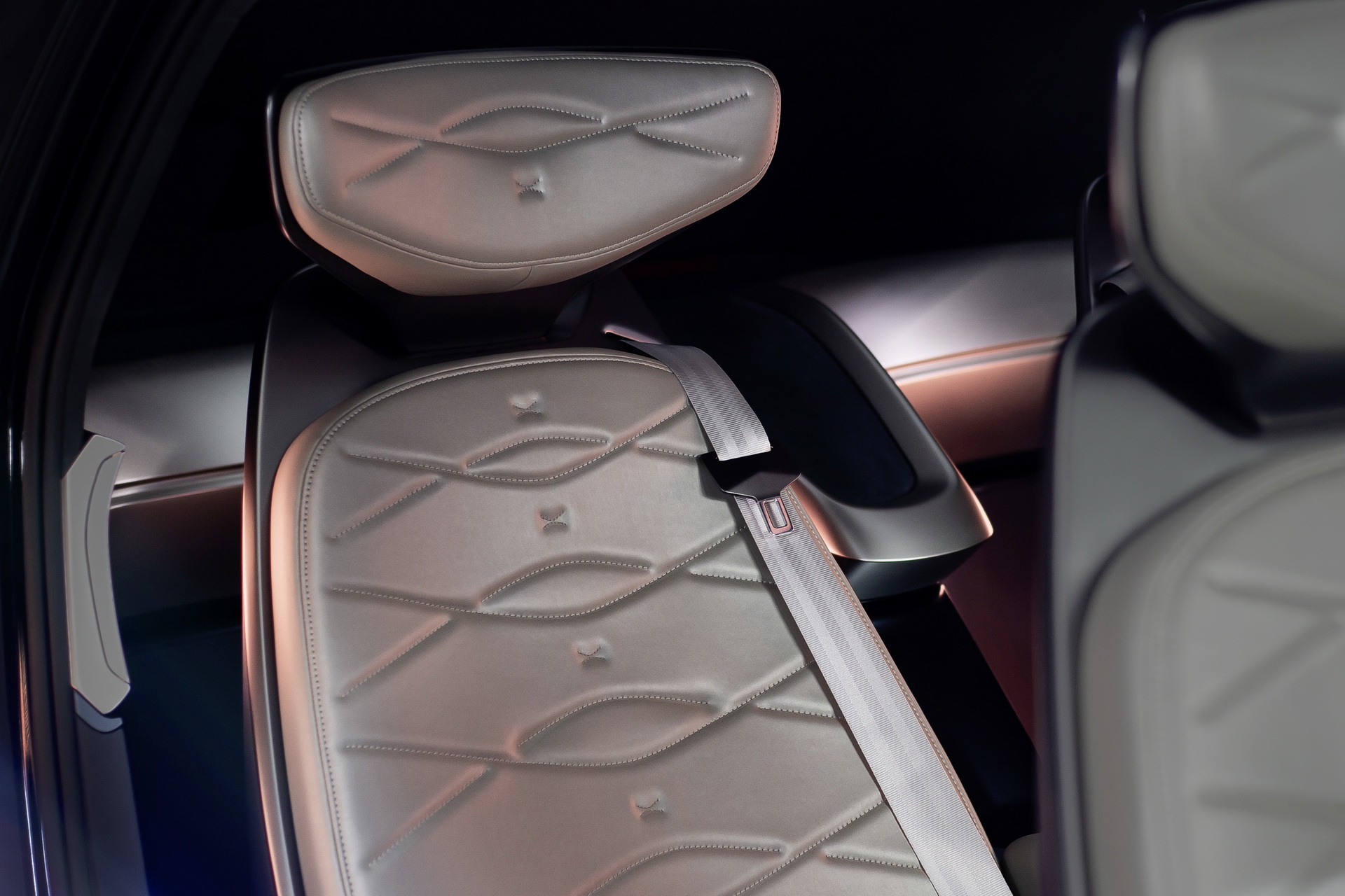 VW-ID-Roomzz-26 VW’s Electric ID. Roomzz Concept Revealed With 280 Miles Of Range, Three Rows Of Seats