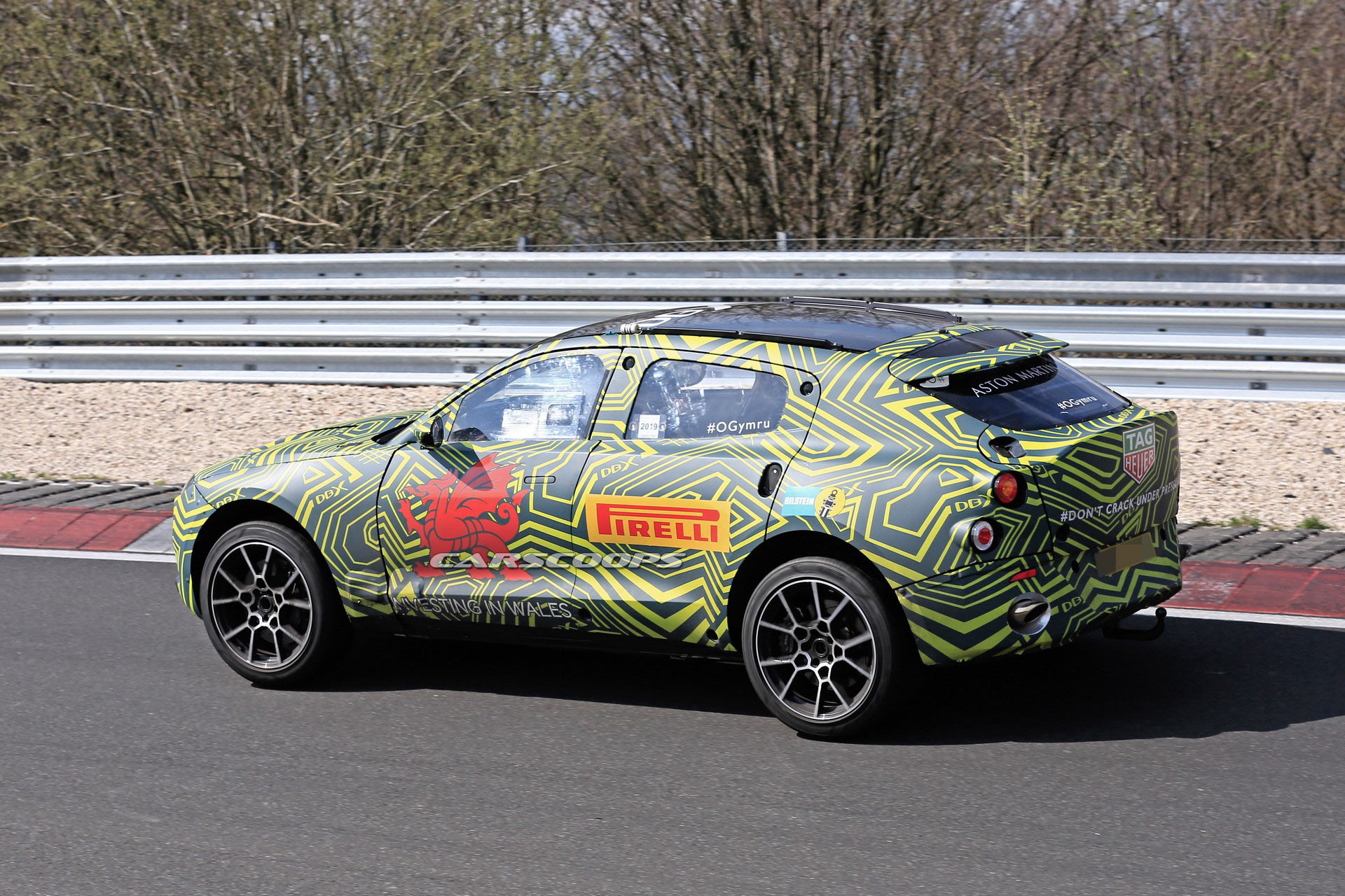 2020-Aston-Martin-DBX-12 Aston Martin DBX Interior Spied, Shows Lots Of Mercedes Parts