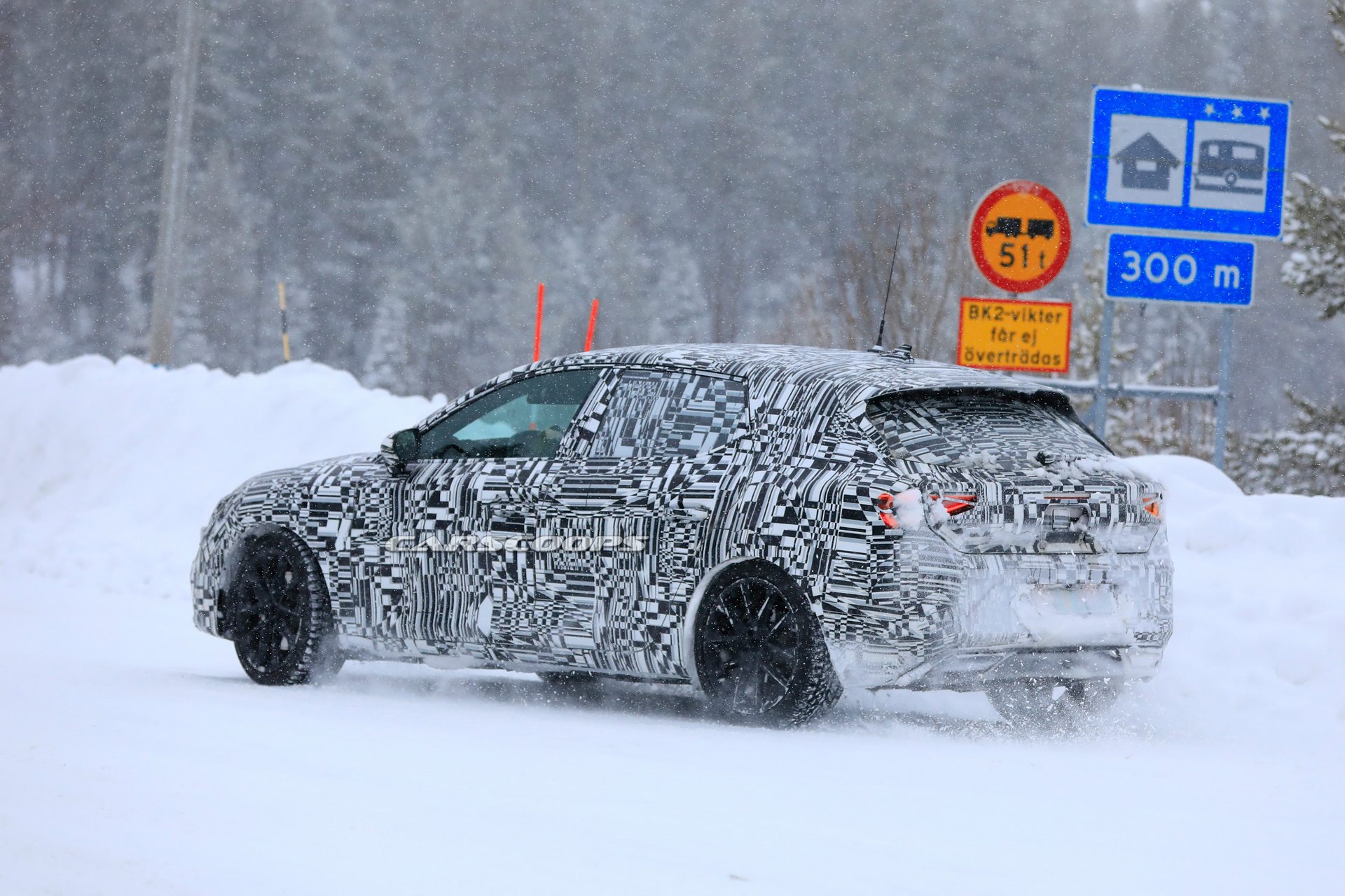 2020-Seat-Leon-Scoop-28 2020 Seat Leon: Everything We Know So Far On VW Golf’s Sportier Cousin