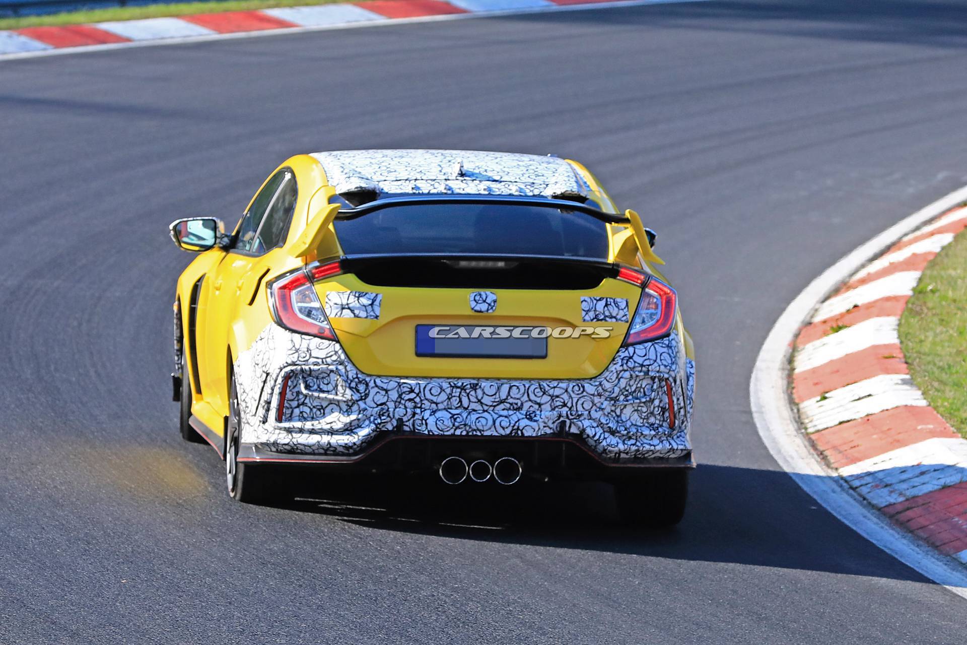 2019 Honda Civic Type R facelift spy shots 20 Honda Civic Type R Prototype Could Be Facelifted Model, Lightweight Special, Or Both