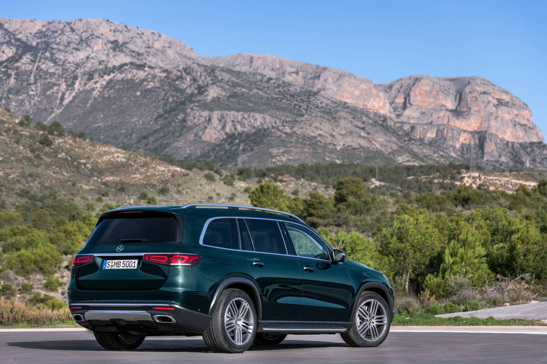 2020 Mercedes-Benz GLS 70 2020 Mercedes-Benz GLS Officially Out As “The S-Class Of SUVs”