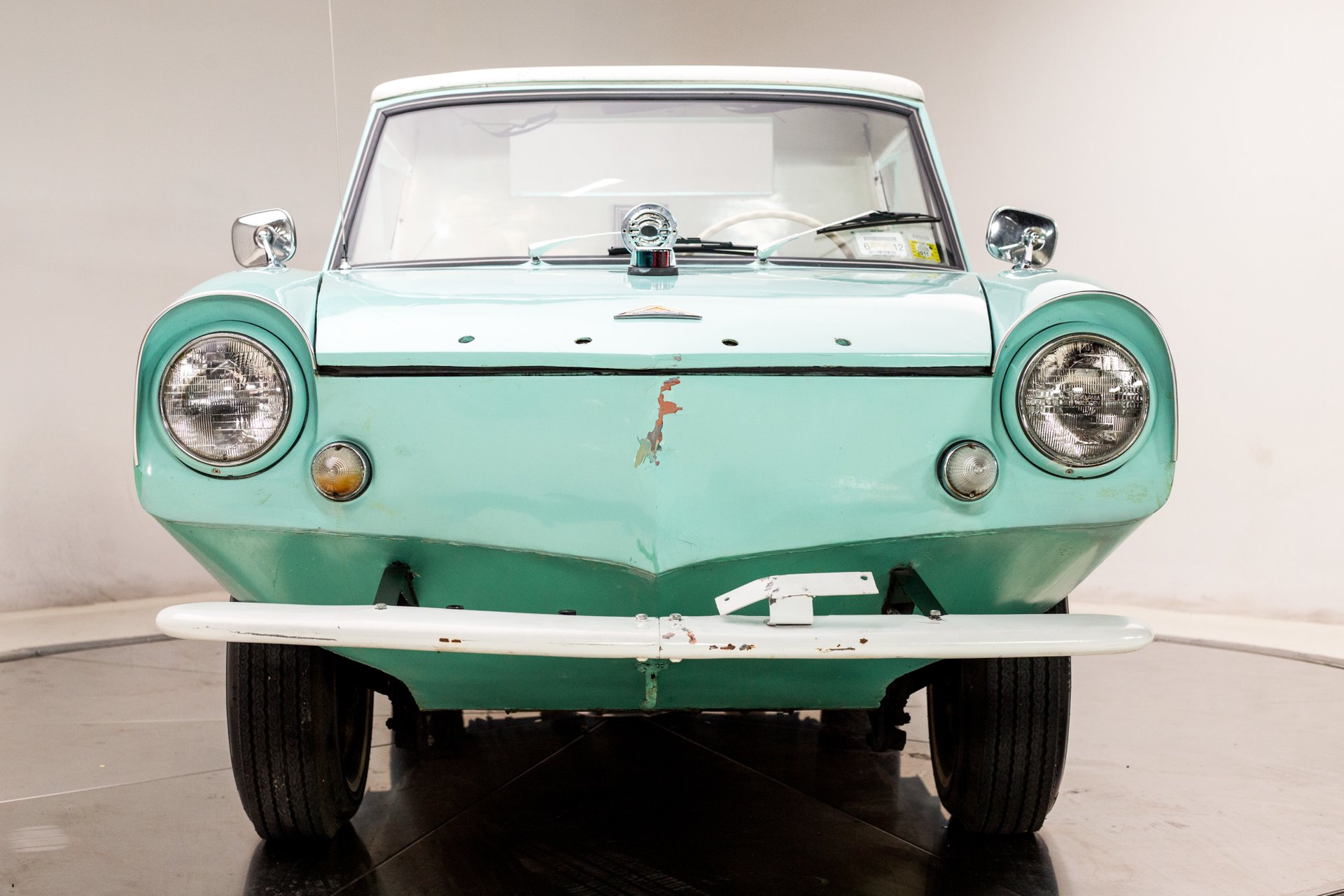 Amphicar-Model-770 5 This Eye-Catching Amphicar Will Leave You With Many Questions