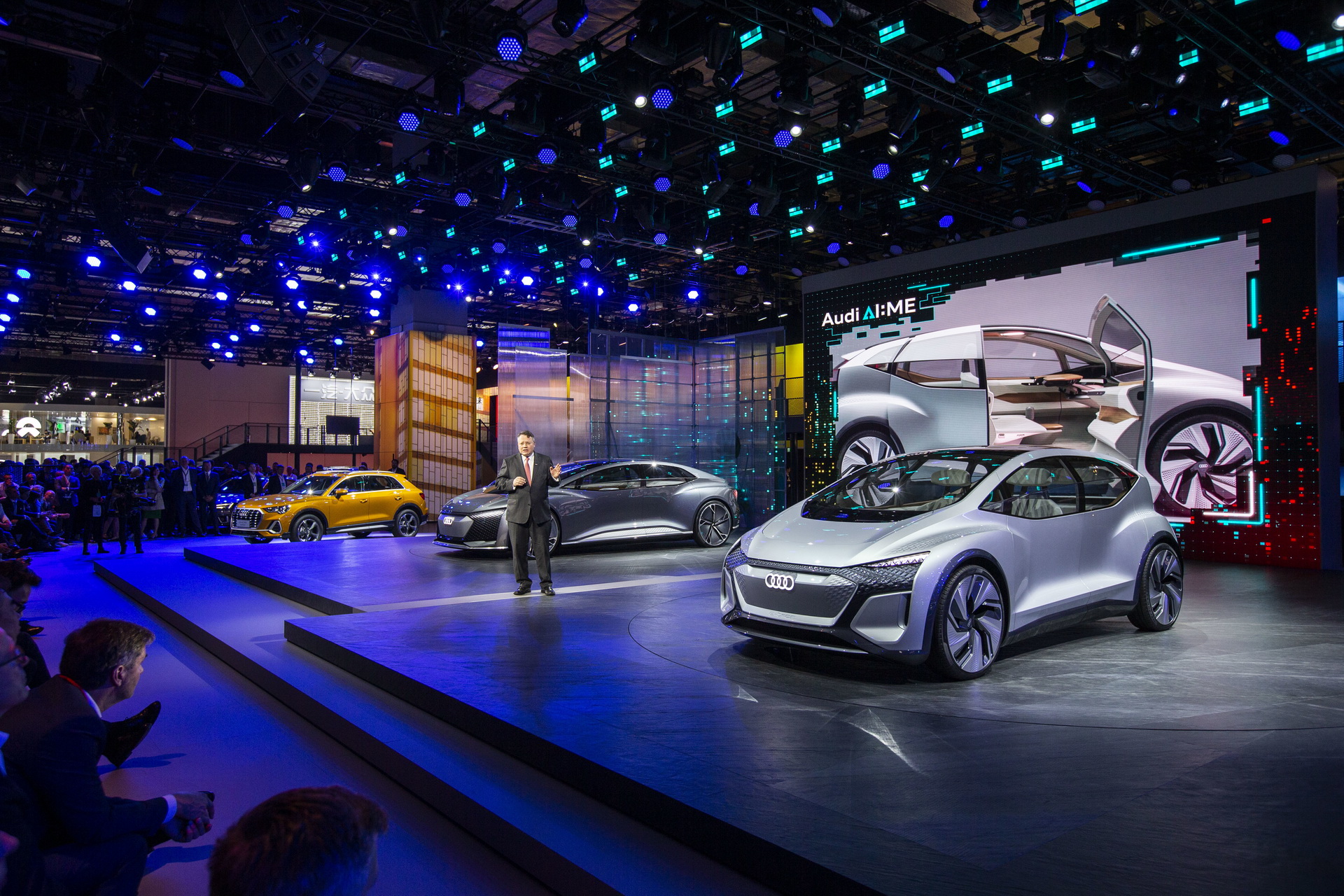 Audi-AIME-42 Audi’s Futuristic AI:ME Is A Compact EV With A Pretty Welcoming Interior