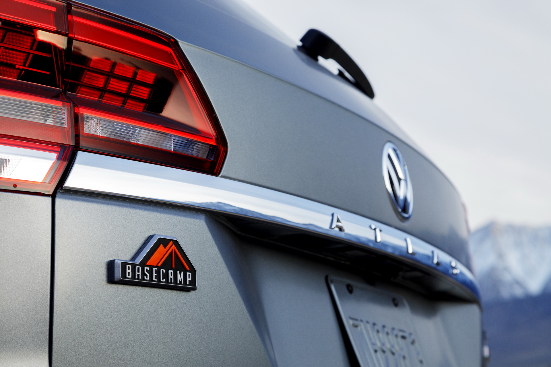 vw atlas basecamp concept ny 5 VW Atlas Basecamp Concept Is All About The Outdoors