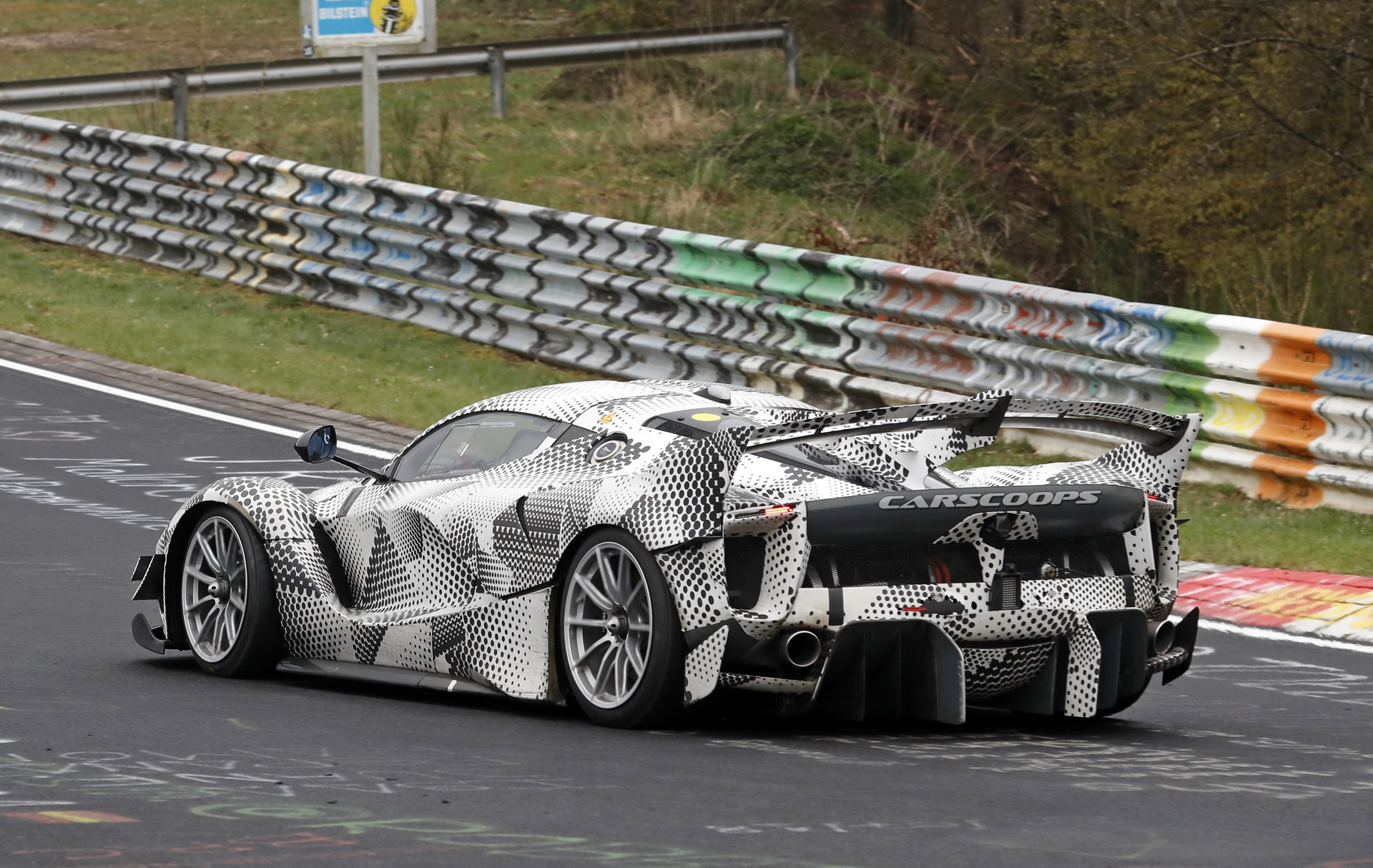 Ferrari-FXX-K-Evo-based-racecar-09 Mysterious Ferrari FXX K Evo Test Car Spied At The Nurburgring