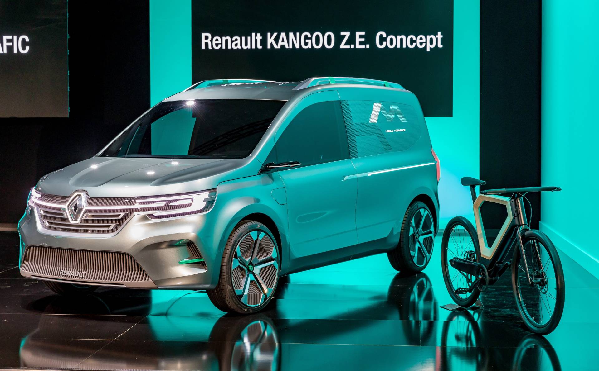 Renault Kangoo ZE Concept 23 Electric Renault Kangoo ZE Concept Previews Next-Generation Compact Van Coming In 2020